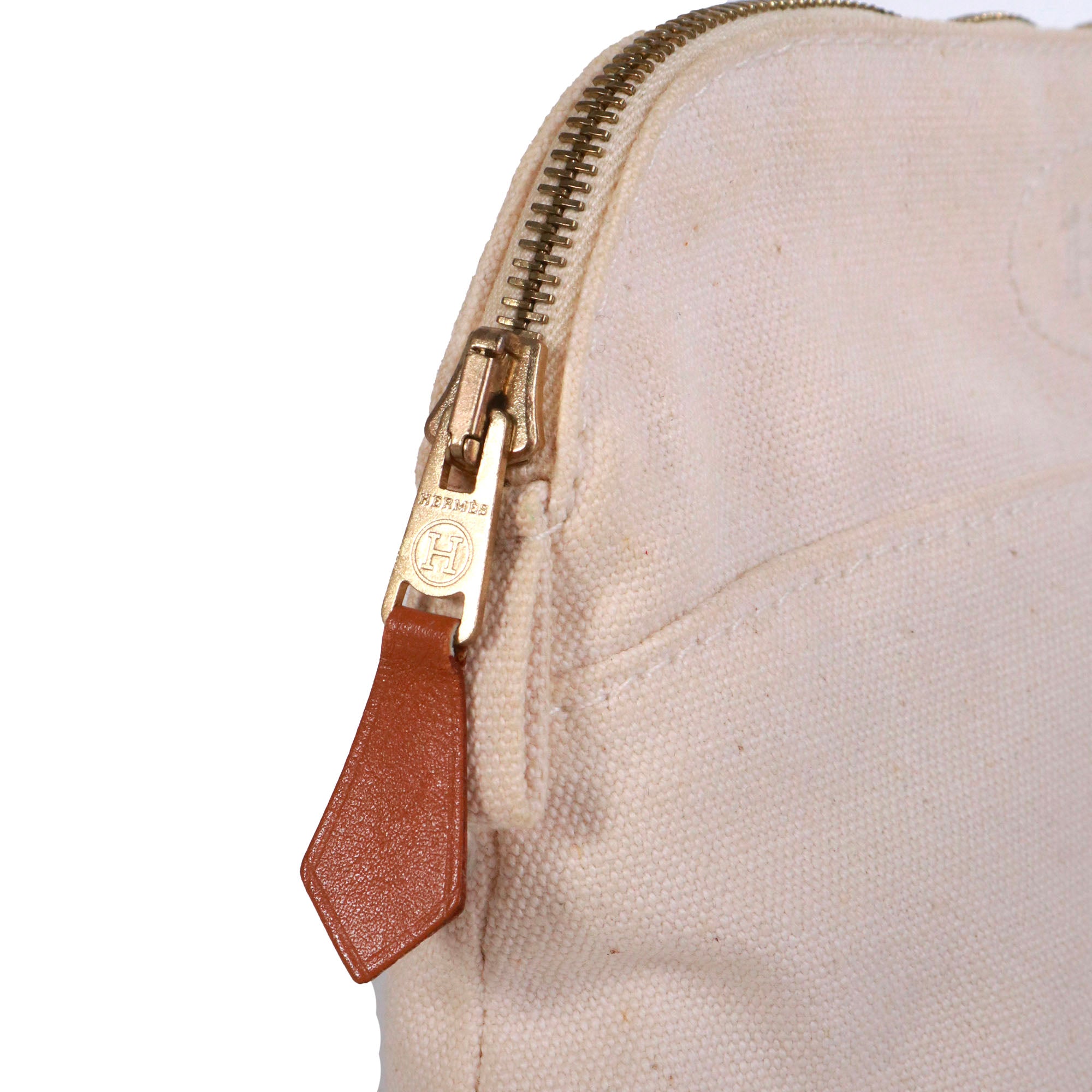HERMÈS - Bolide Hermès toiletry bag in beige canvas