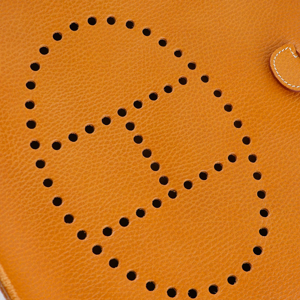 HERMÈS - Sac à épaule Evelyne 31 cuir epsom gold