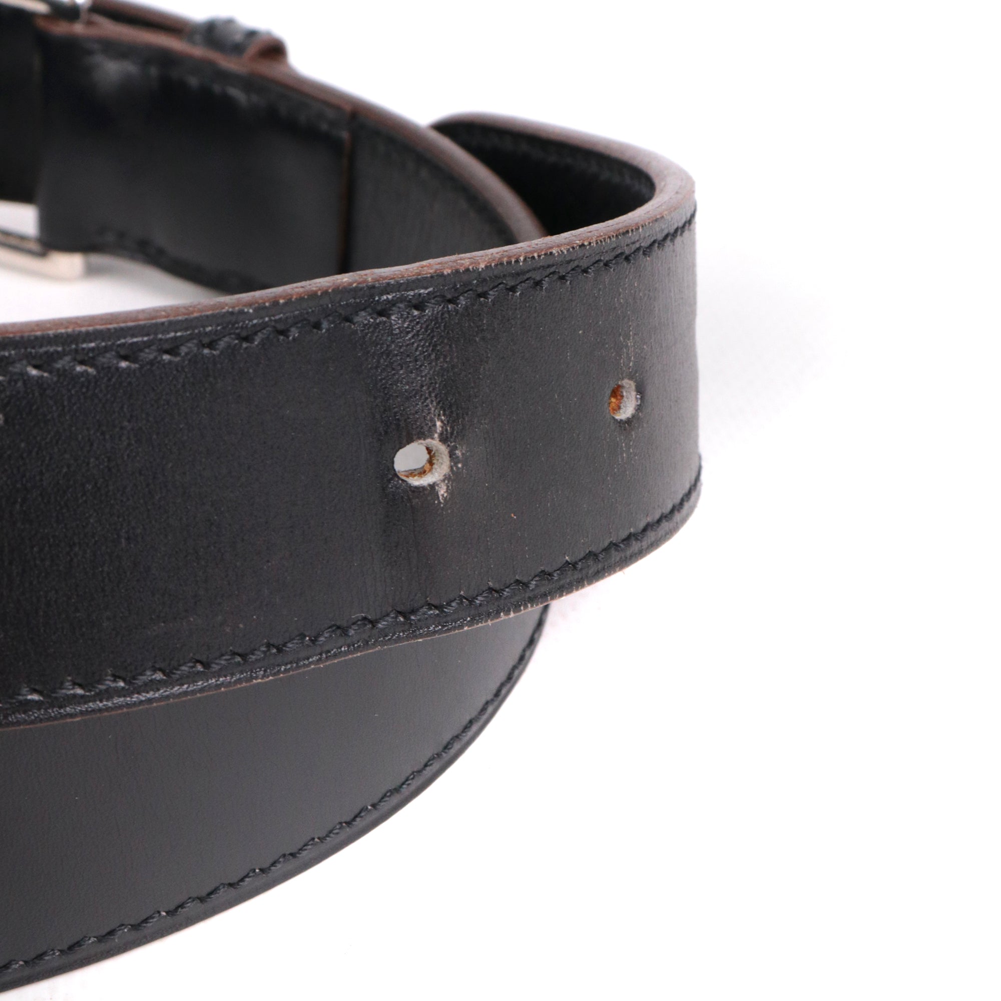 HERMÈS - Ceinture Etrivière Hermès en cuir noir (T75)