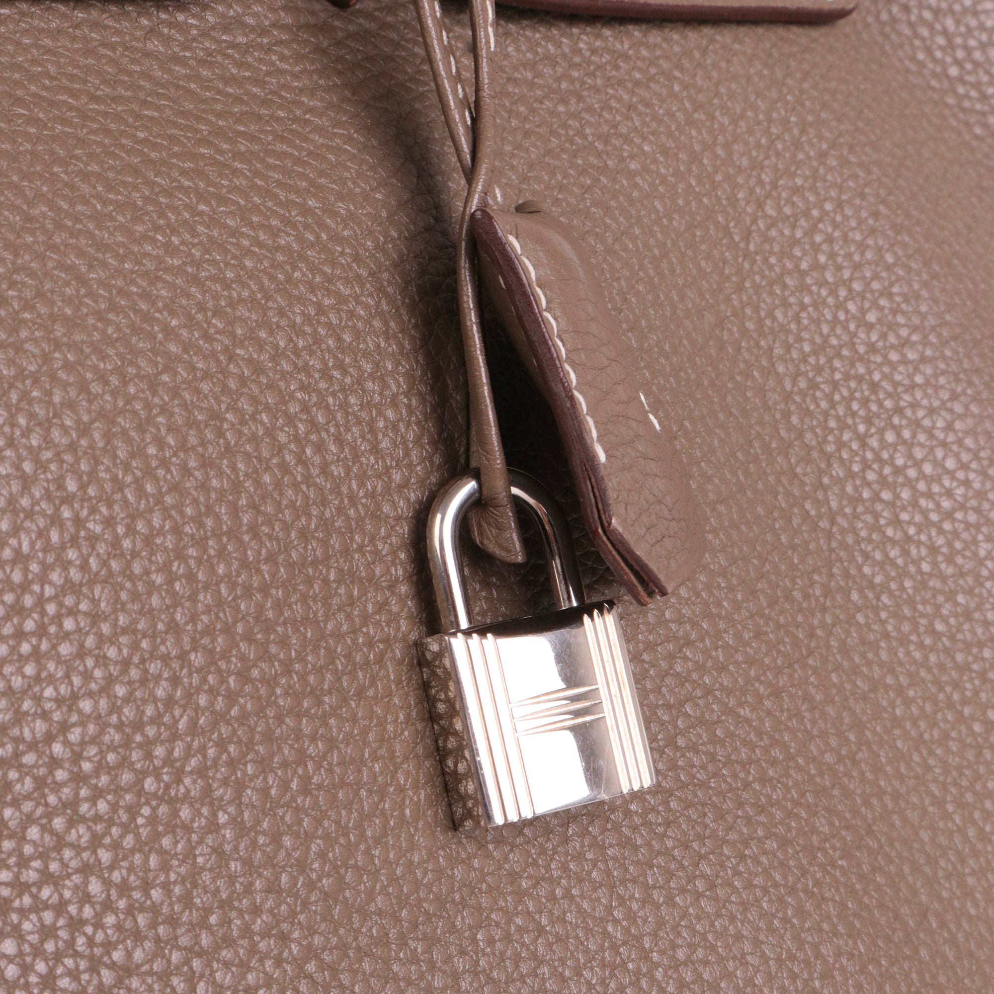 HERMÈS - Birkin 35 handbag in black togo leather 