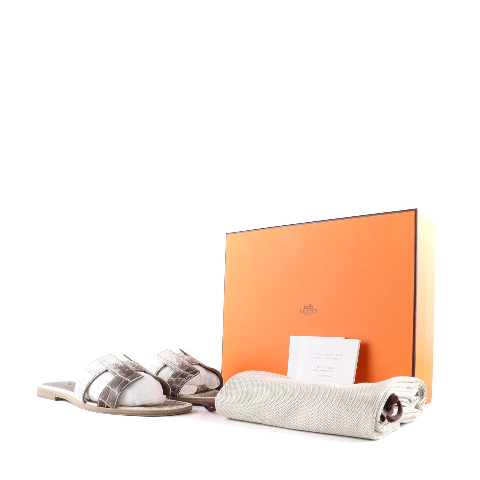 HERMÈS - Sandales Oran Himalaya en cuir exotique en alligator (T37)