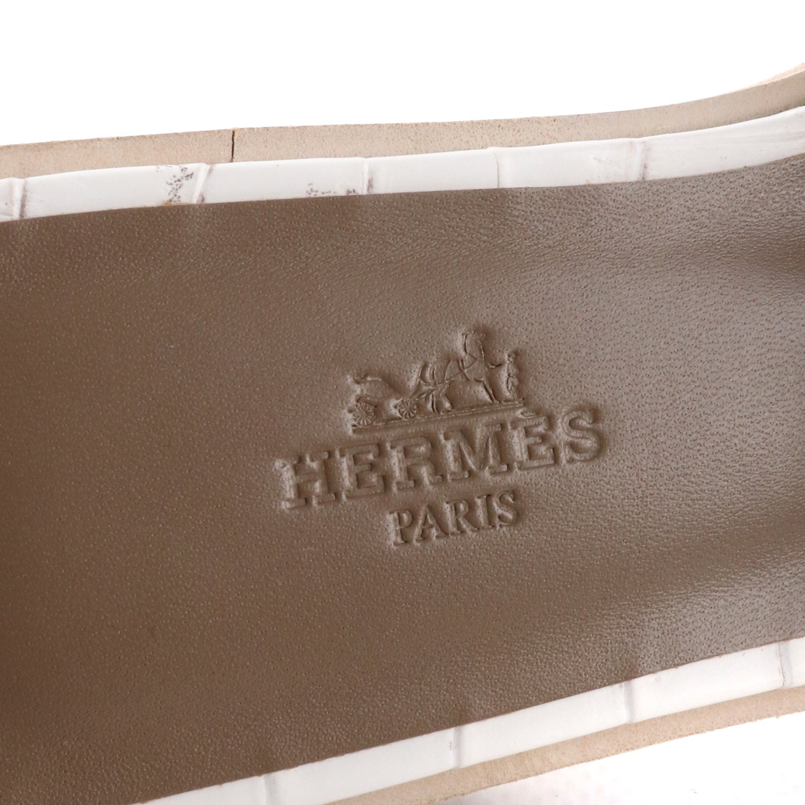 HERMÈS - Sandales Oran Himalaya en cuir exotique en alligator (T37)