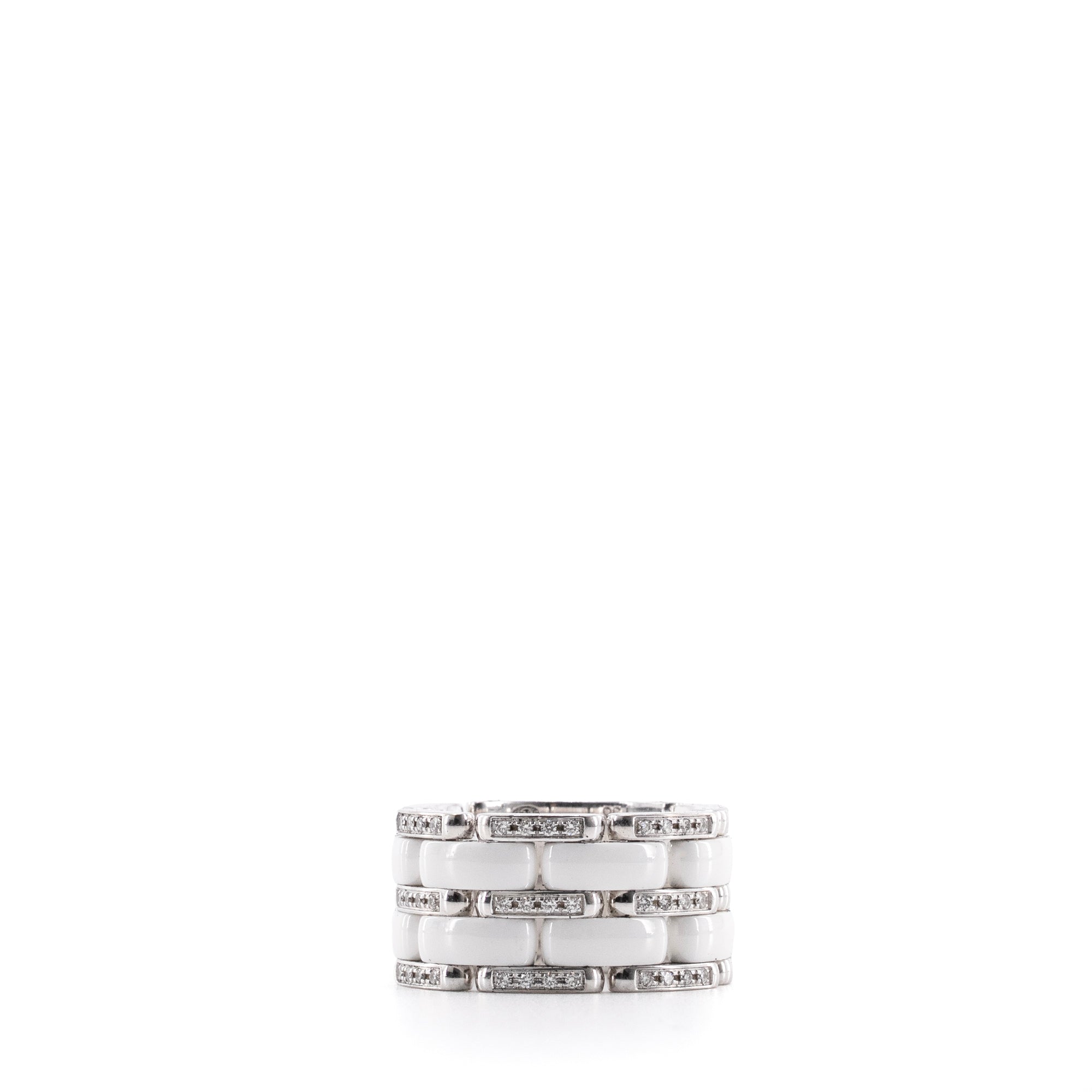 CHANEL - Bague Ultra Chanel en or blanc et céramique blanche (T56)