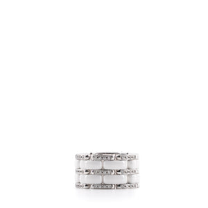 CHANEL - Bague Ultra Chanel en or blanc et céramique blanche (T56)