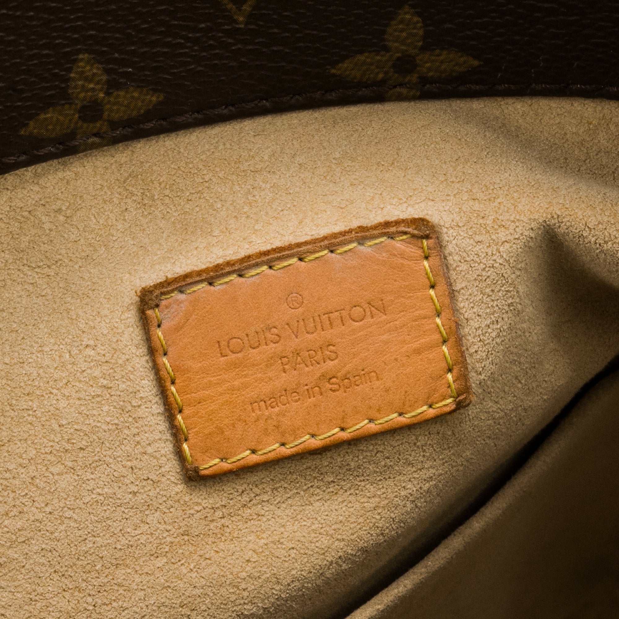 LOUIS VUITTON - Sac à main Artsy Louis Vuitton en toile enduite monogrammée