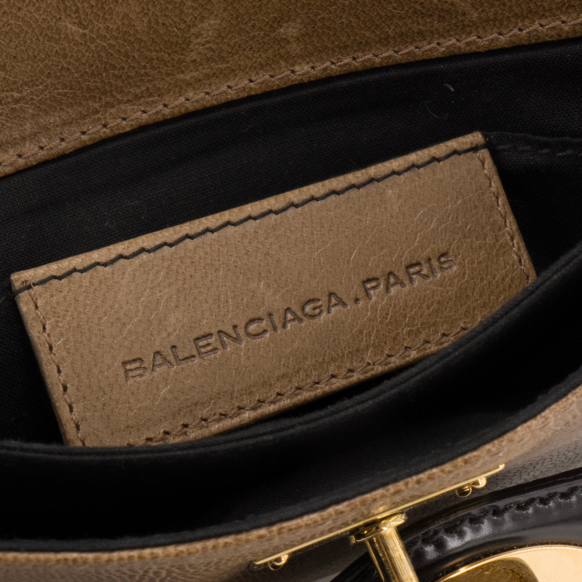 BALENCIAGA - Pochette Balenciaga en cuir noir et marron