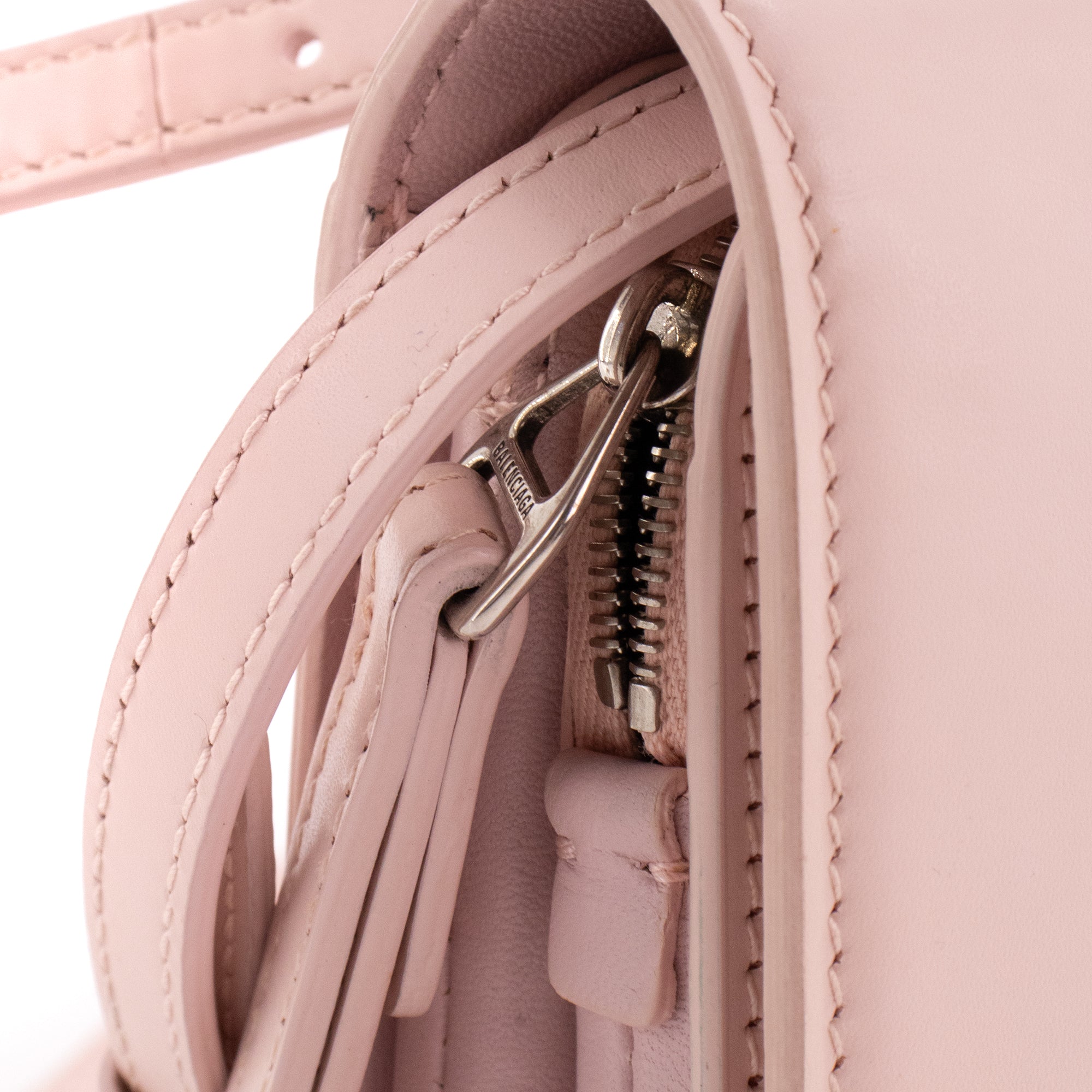 BALENCIAGA - Sac à bandoulière B.Dot Balenciaga en cuir lisse rose