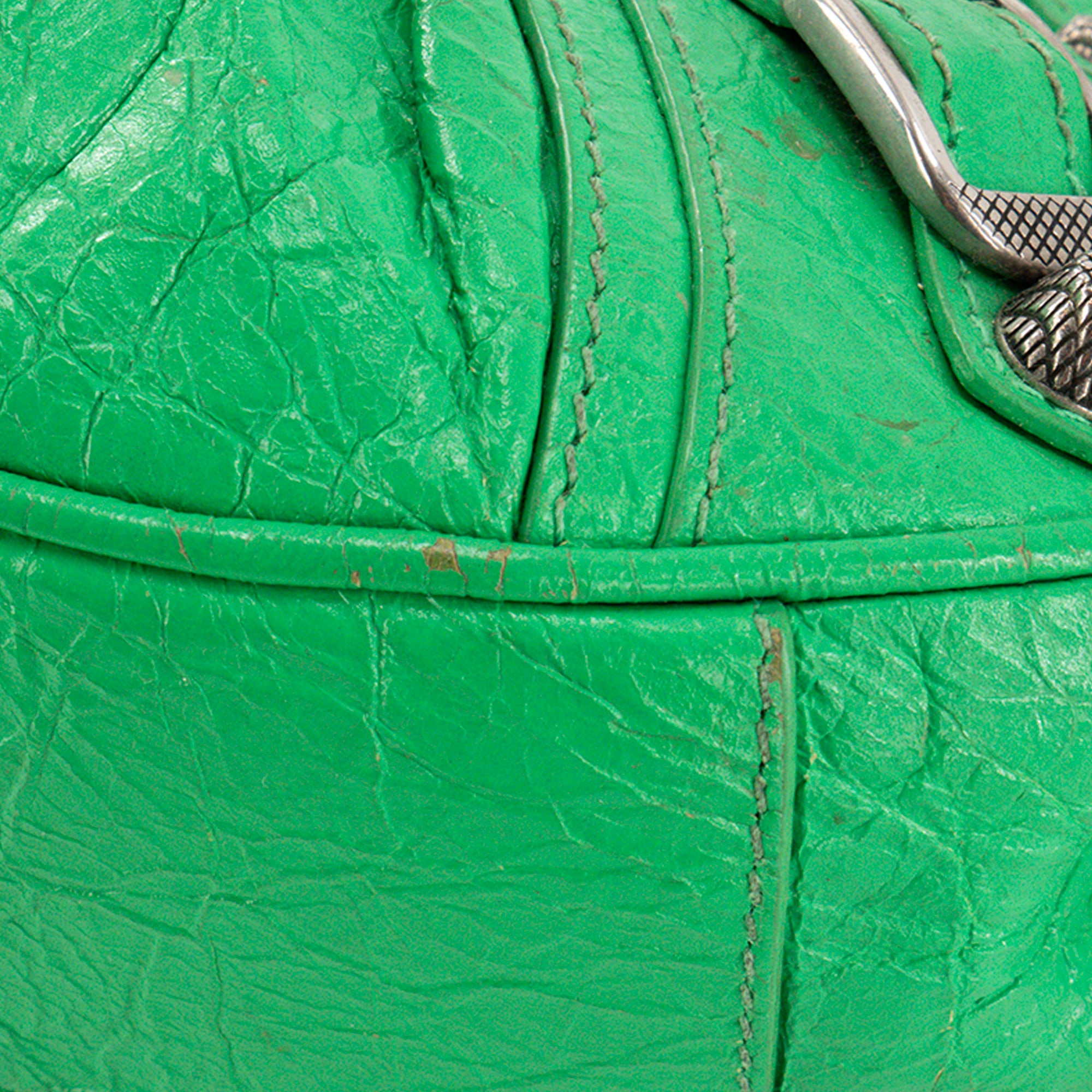 BALENCIAGA - Sac à bandoulière Cagole XS Balenciaga en cuir froissé vert