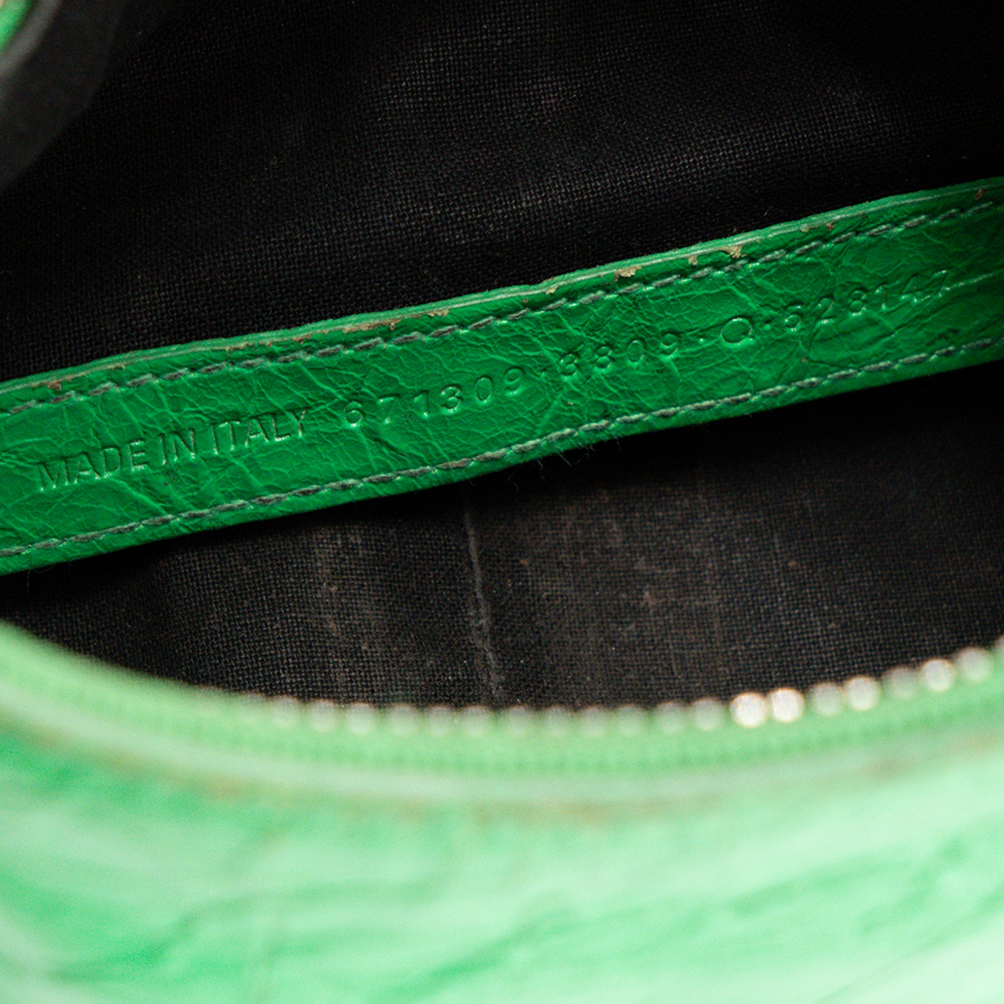 BALENCIAGA - Sac à bandoulière Cagole XS Balenciaga en cuir froissé vert