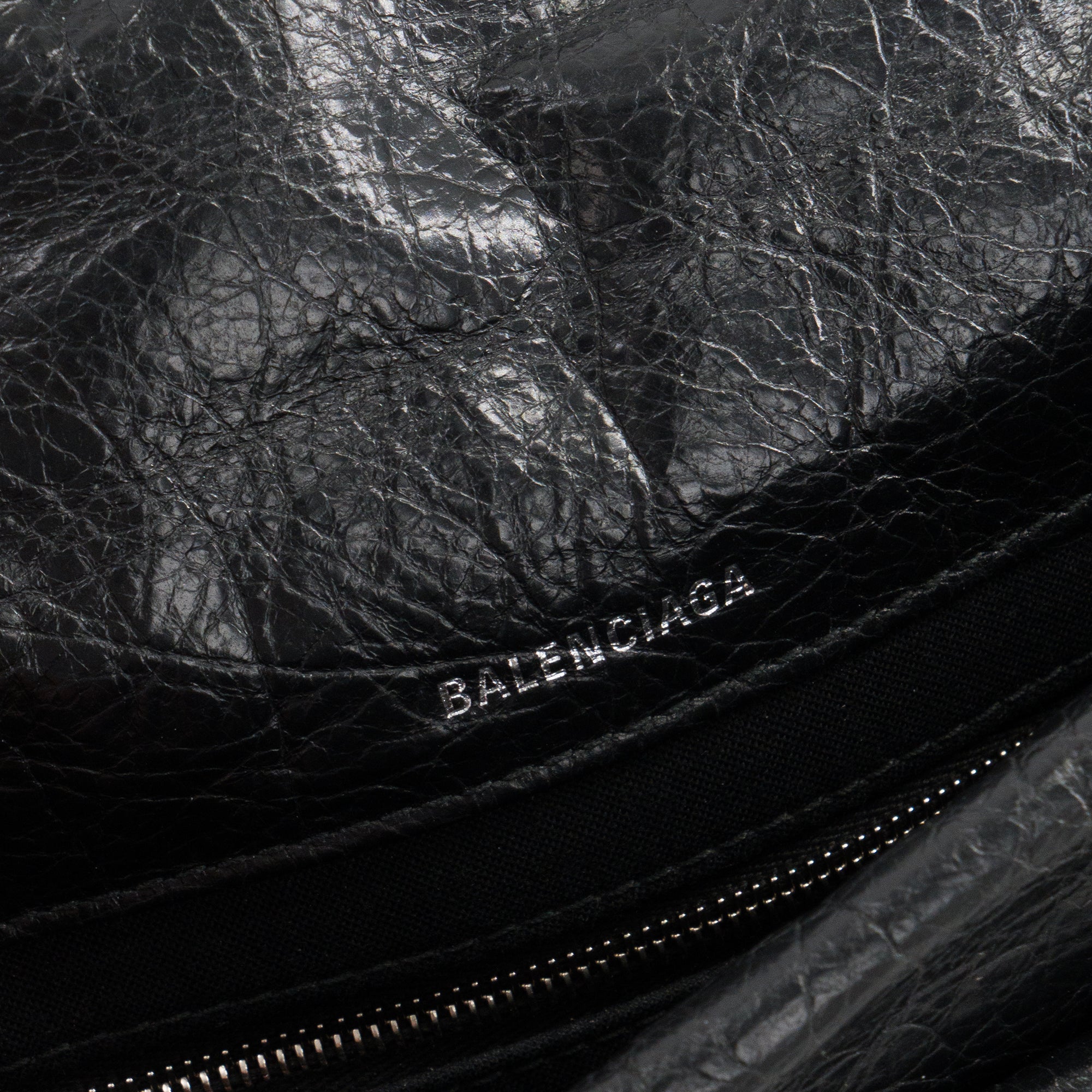 BALENCIAGA - Sac à bandoulière Monaco mini Balenciaga en cuir froissé noir