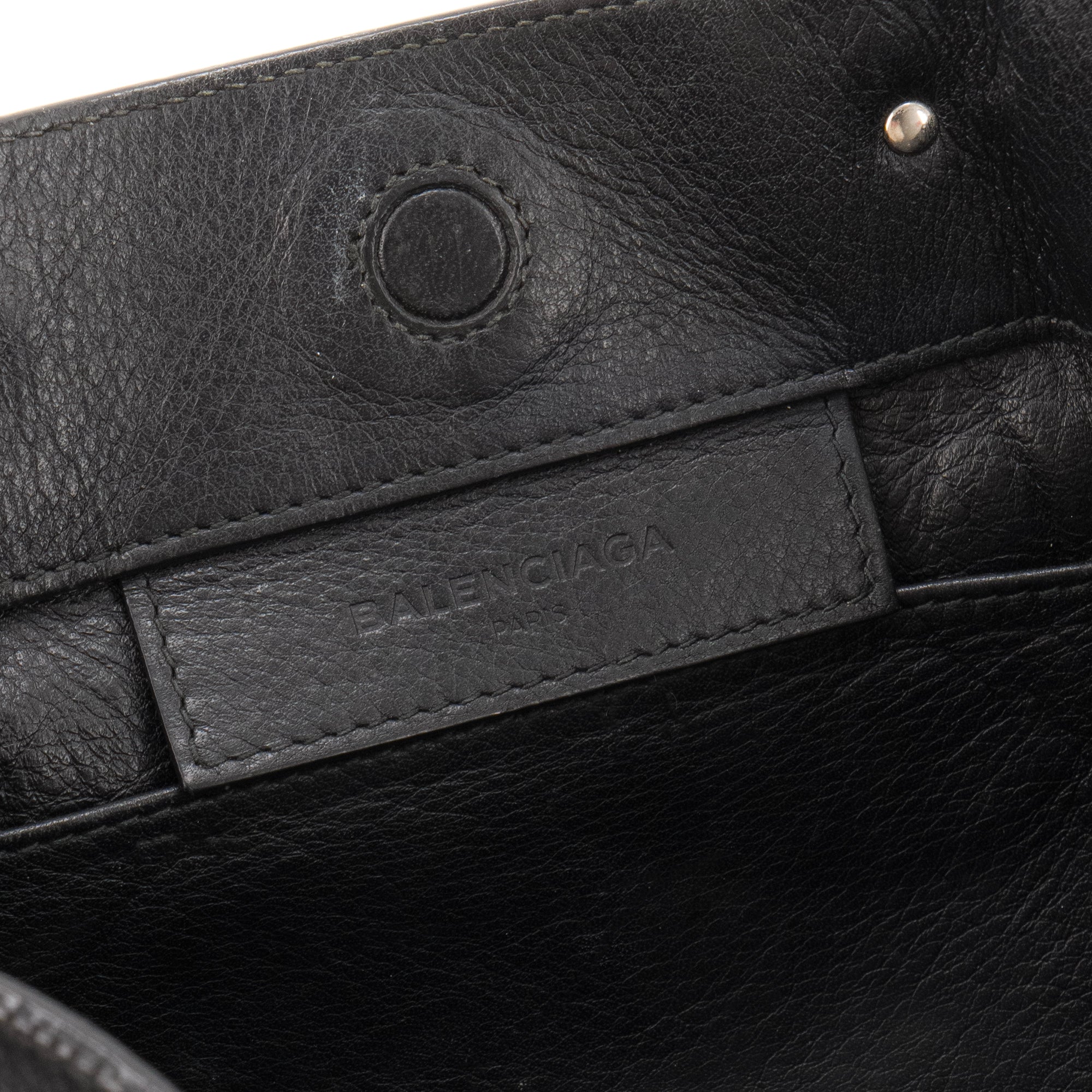 BALENCIAGA - Sac à bandoulière Papier A5 Balenciaga en cuir noir