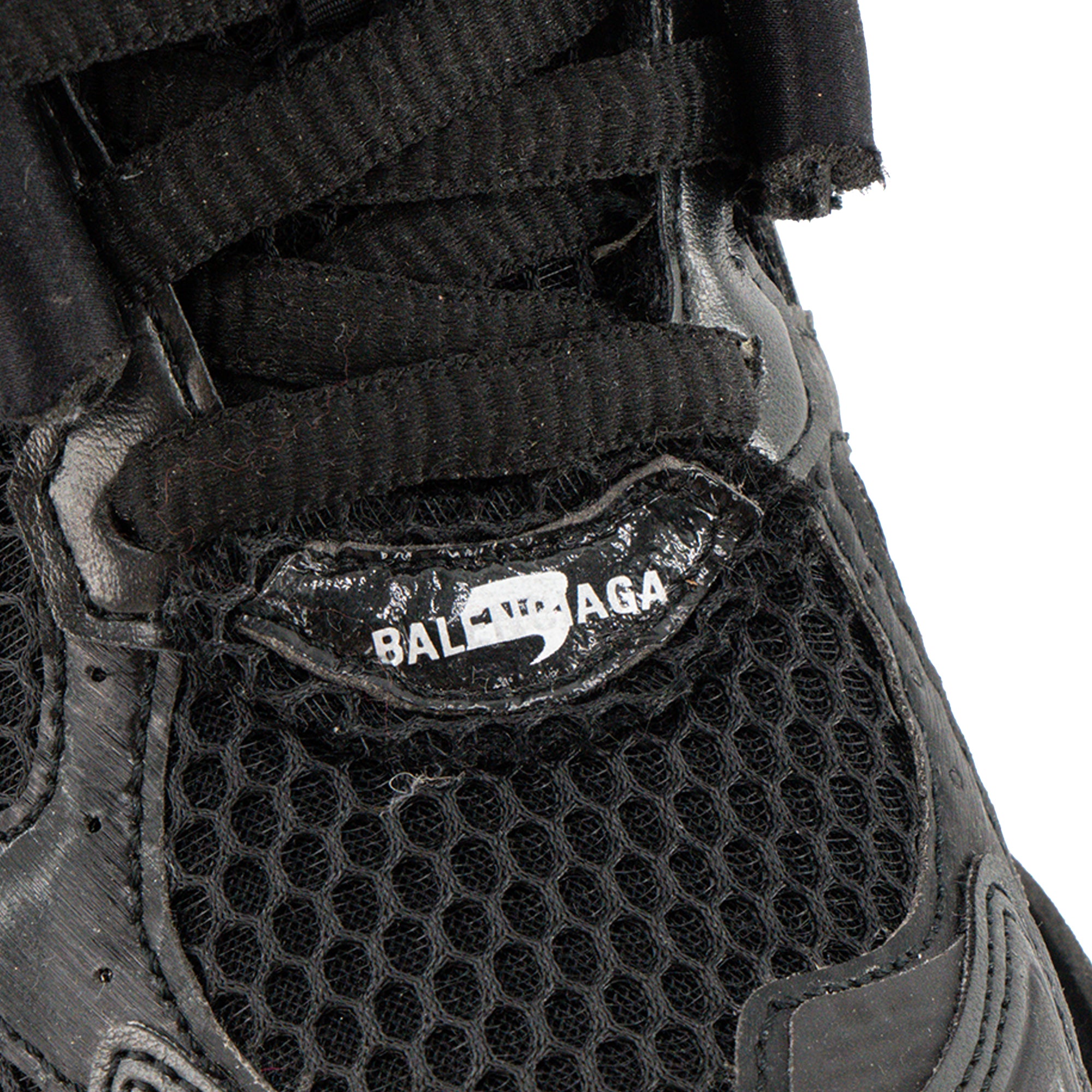 BALENCIAGA - Sneakers Runner Balenciaga en toile et plastique noir (T37)