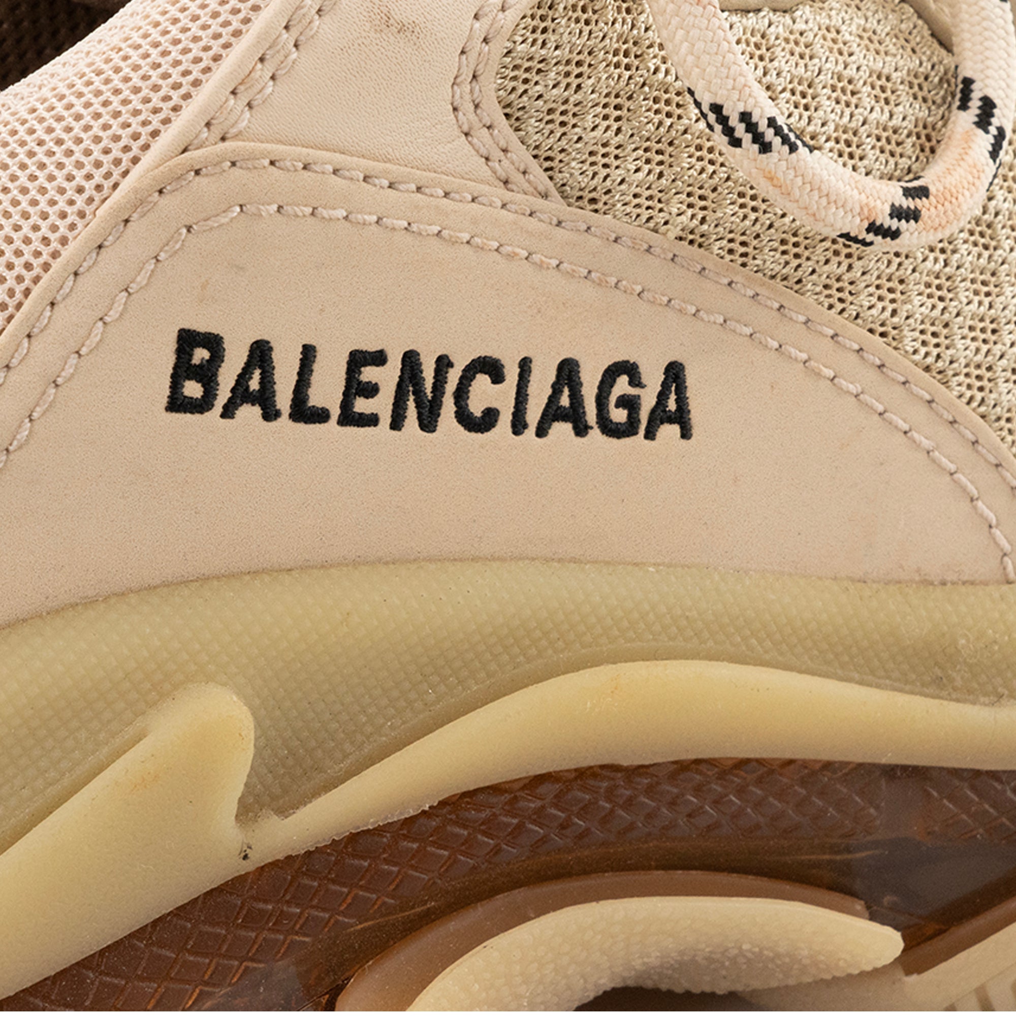 BALENCIAGA - Sneakers Triple S Balenciaga en toile beige (T38)