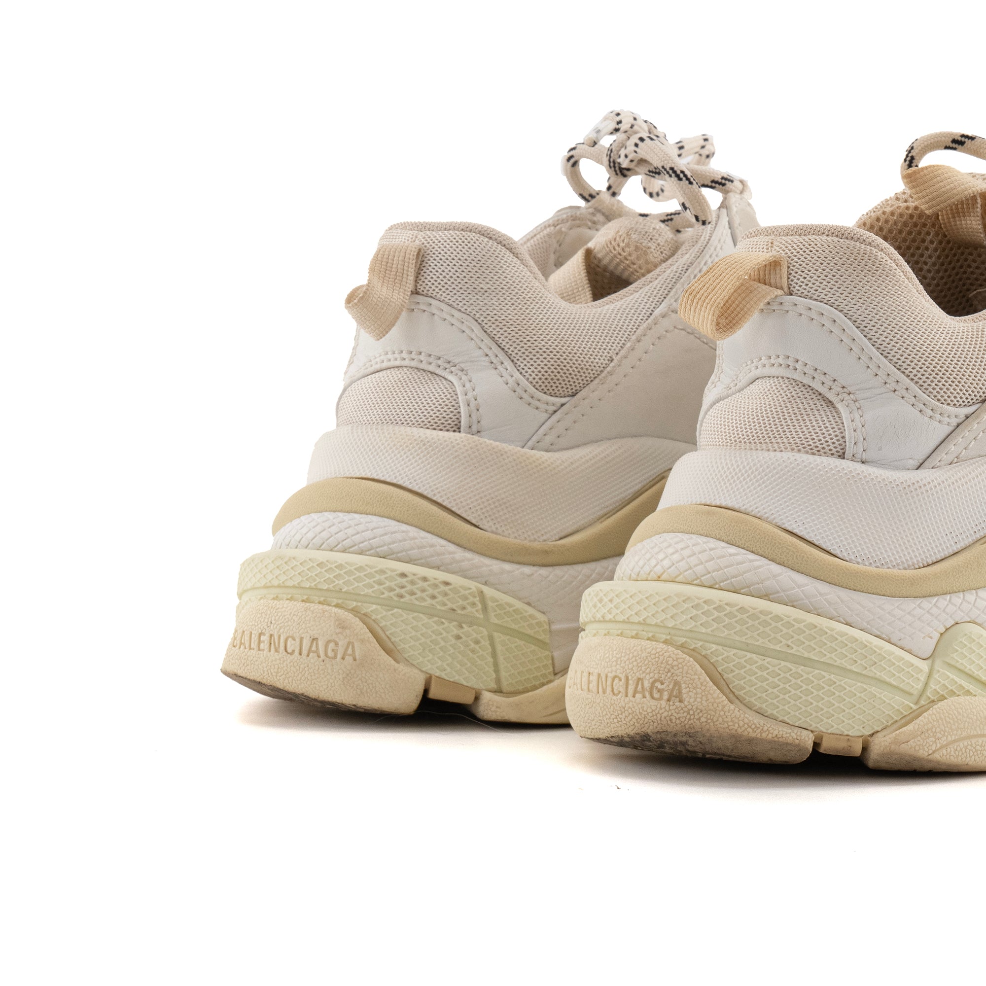 BALENCIAGA - Sneakers Triple S Balenciaga en toile et cuir beige (T38)