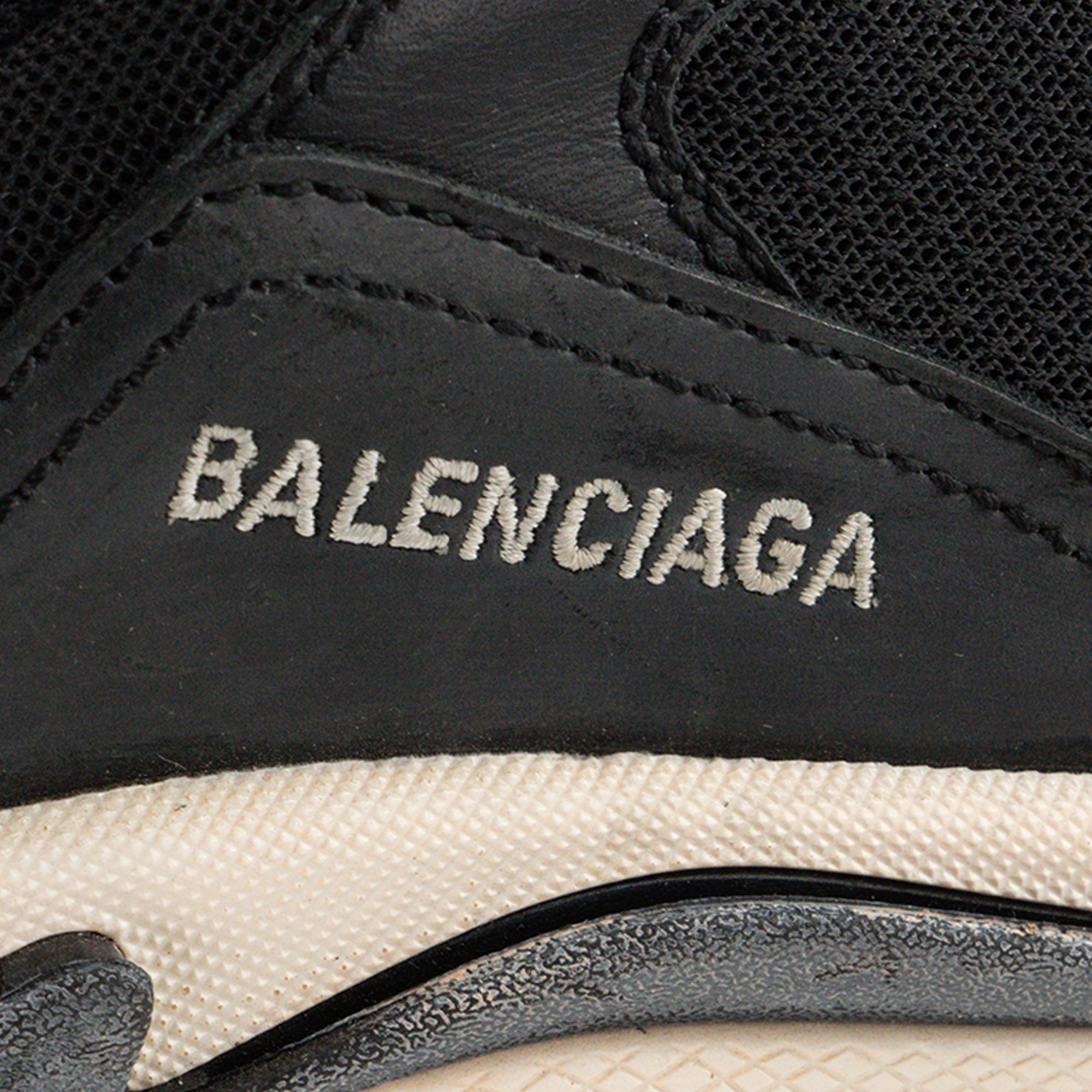 BALENCIAGA - Sneakers Triple S Balenciaga en toile et cuir noir (T41)