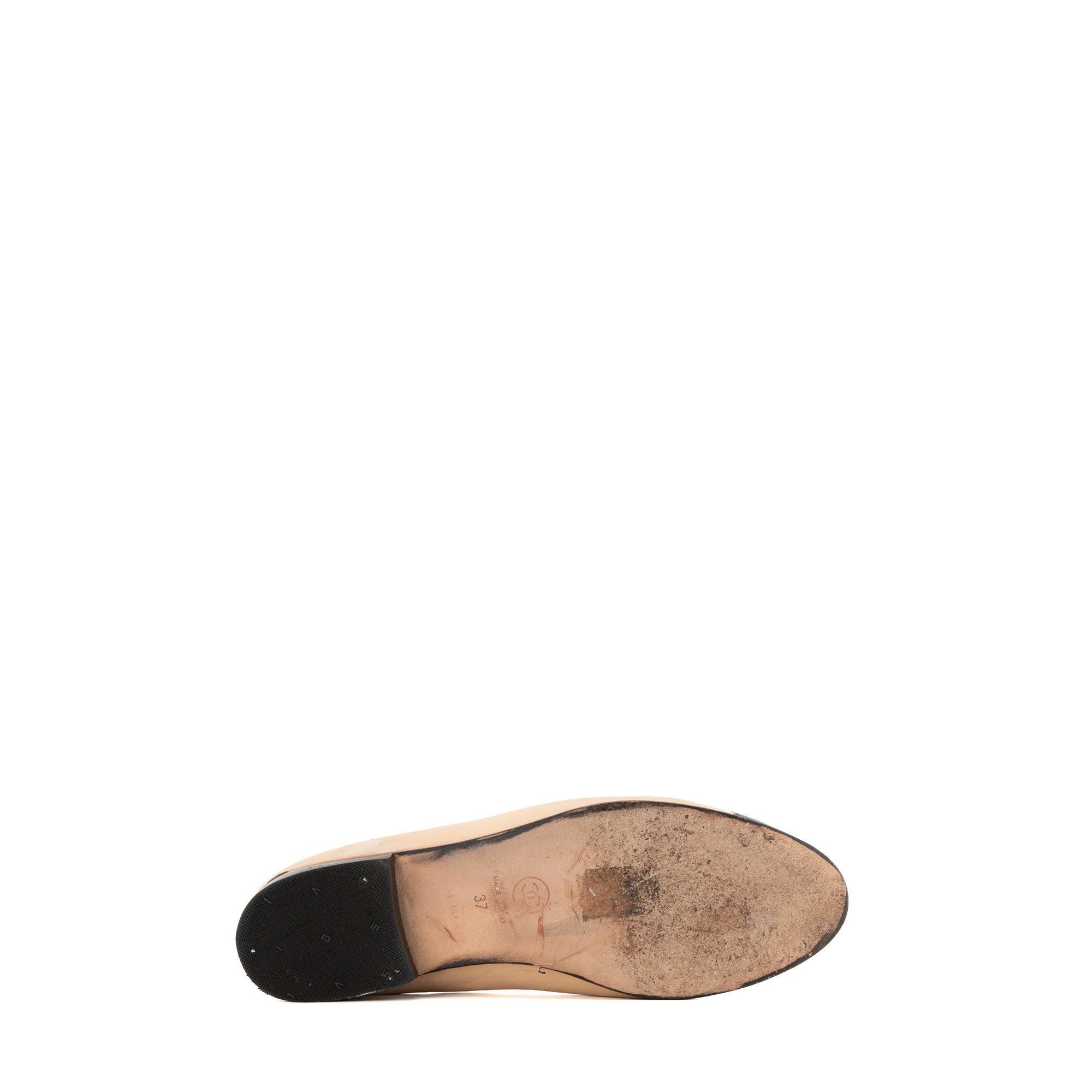 Ballerines Cambon Chanel en cuir lisse beige et noir (T37)