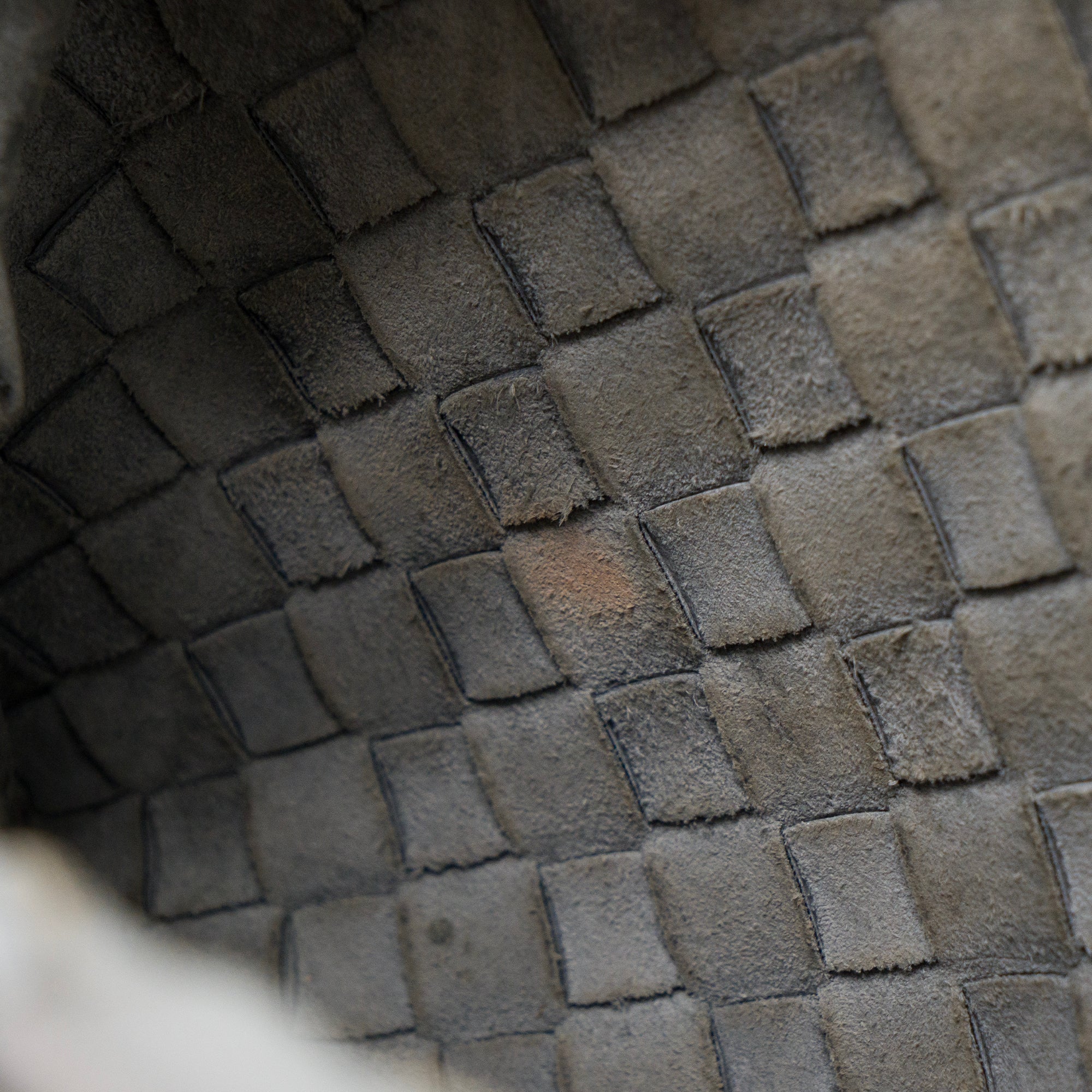 BOTTEGA VENETA - Sac à bandoulière Loop Bottega Veneta en cuir intrecciato gris