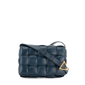 BOTTEGA VENETA - Sac à bandoulière Padded Cassette Bottega Veneta en cuir bleu marine