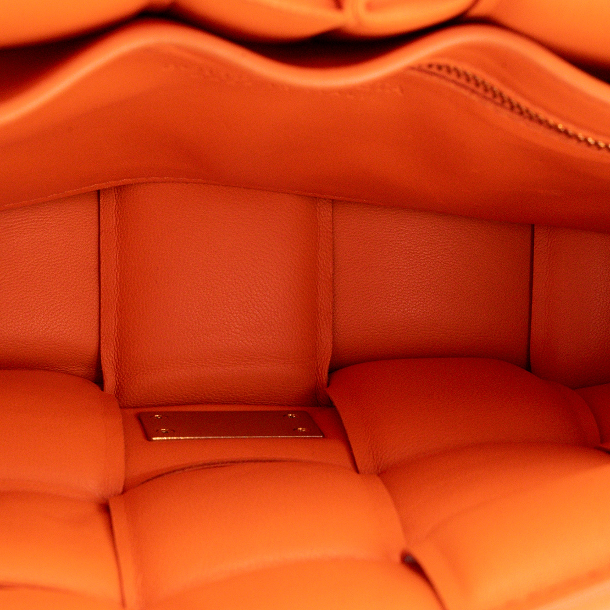 BOTTEGA VENETA - Sac à bandoulière Padded Cassette Bottega Veneta en cuir orange