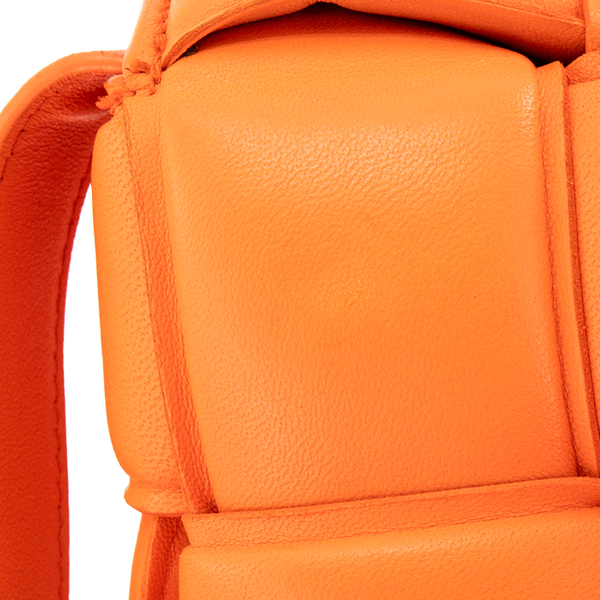 BOTTEGA VENETA - Sac à bandoulière Padded Cassette Bottega Veneta en cuir orange
