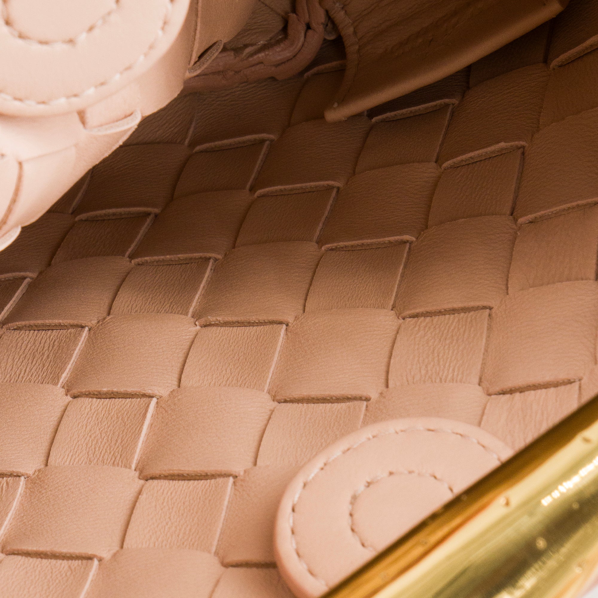 BOTTEGA VENETA - Sac à bandoulière Sardine Micro Bottega Veneta en cuir intrecciato rose