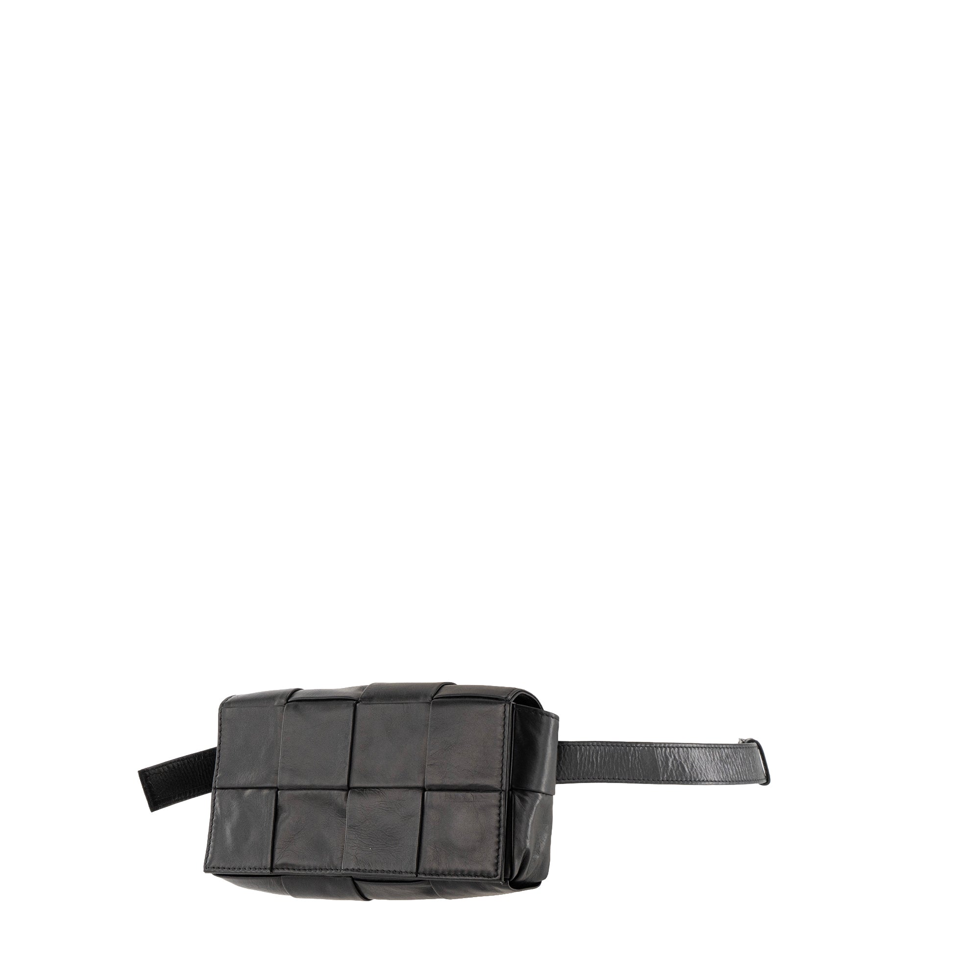 BOTTEGA VENETA - Sac ceinture Cassette Bottega Veneta en cuir froissé noir