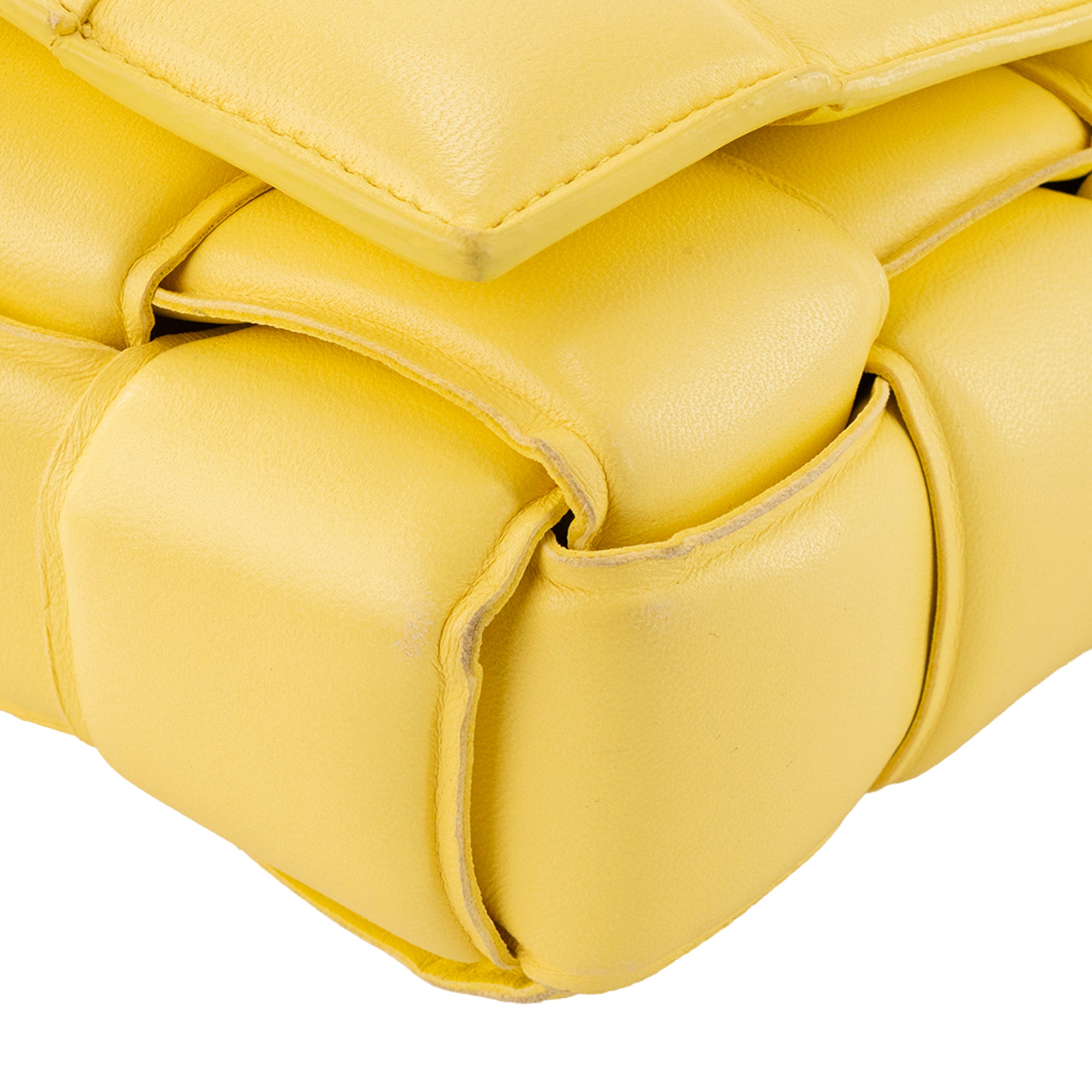 BOTTEGA VENETA - Sac à bandoulière Padded Cassette Bottega Veneta en cuir jaune