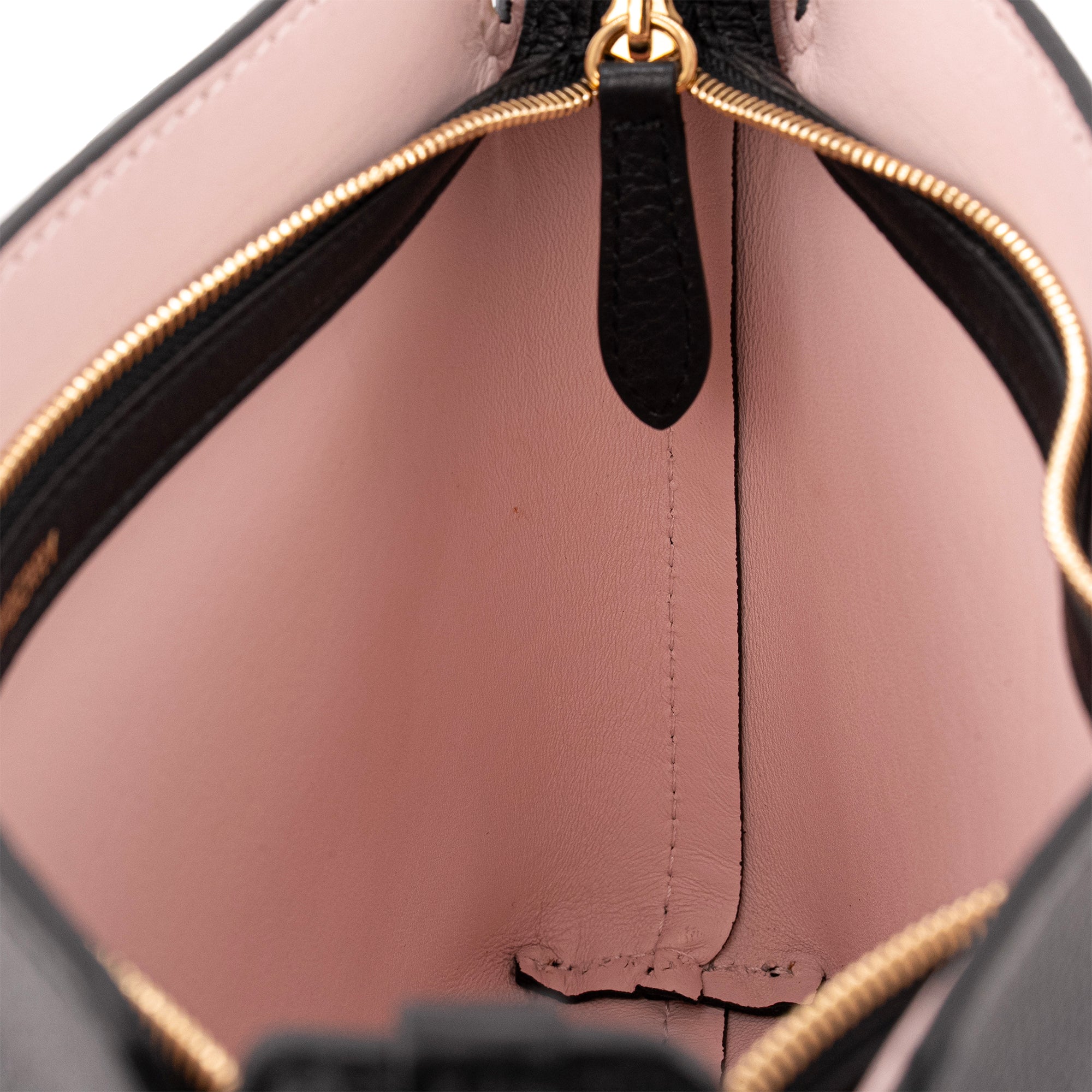 BURBERRY - Pochette Burberry en cuir grainé noir