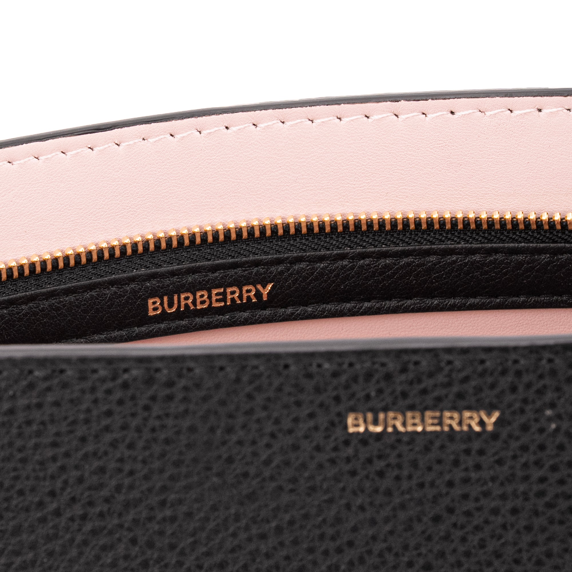 BURBERRY - Pochette Burberry en cuir grainé noir