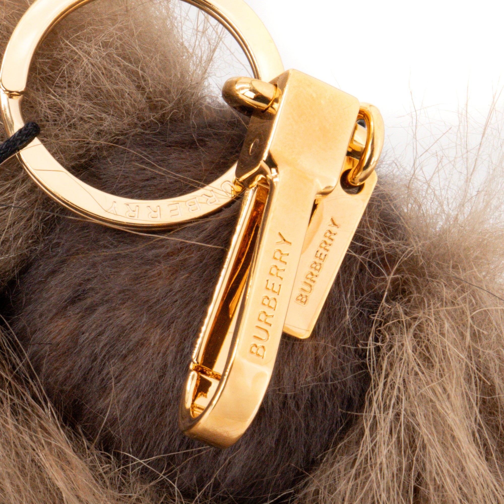 BURBERRY - Porte-clés Burberry en fourrure synthétique