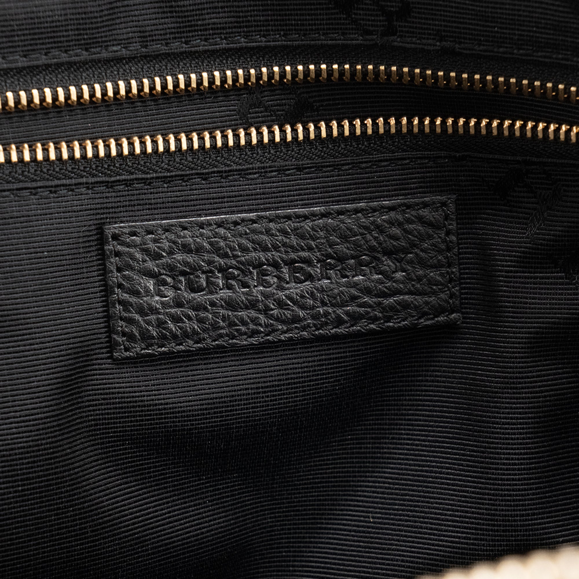 BURBERRY - Sac à main Bowling Burberry en cuir grainé et embossé noir
