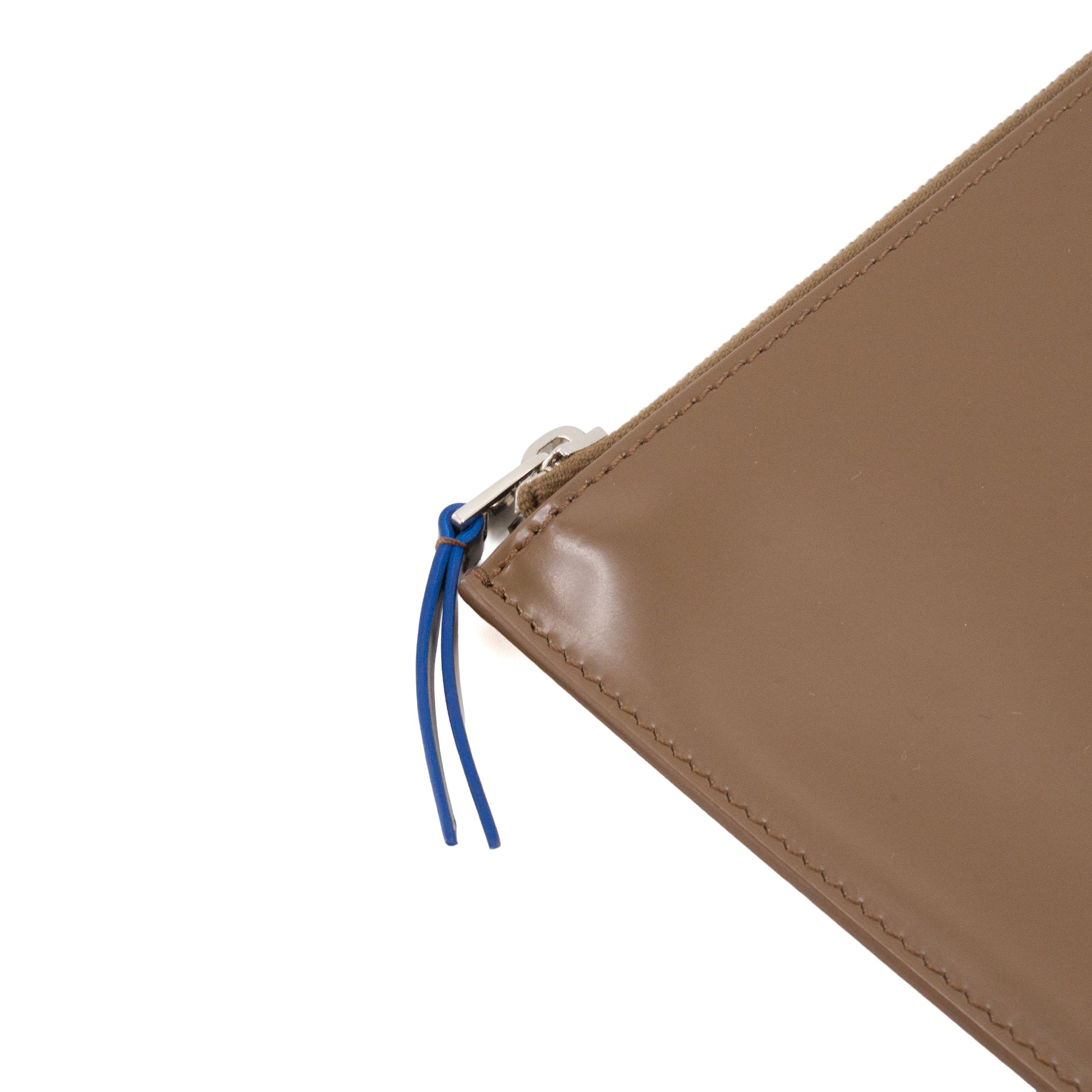 CELINE - Pochette Celine en cuir verni marron et bleu