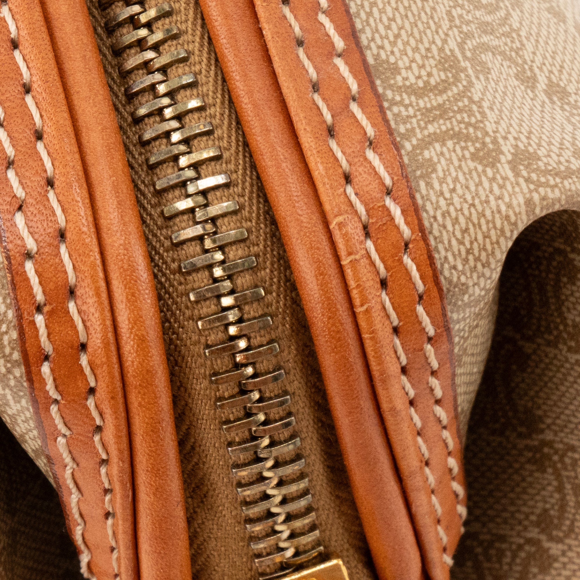 CÉLINE - Pochette Celine en toile enduite macadam beige vintage