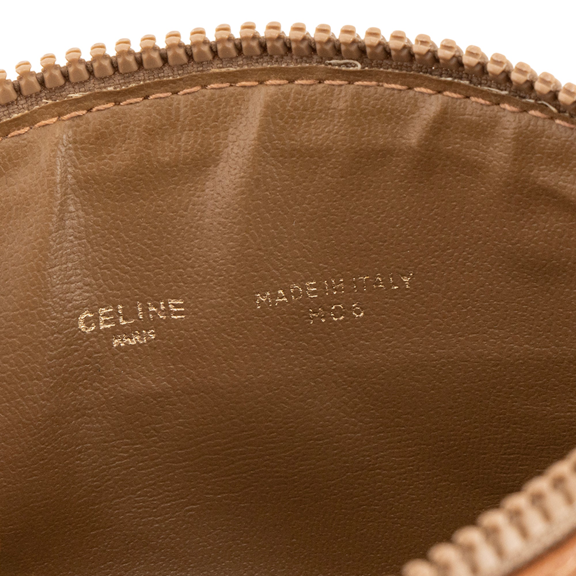 CELINE - Pochette Celine en toile monogrammée beige vintage