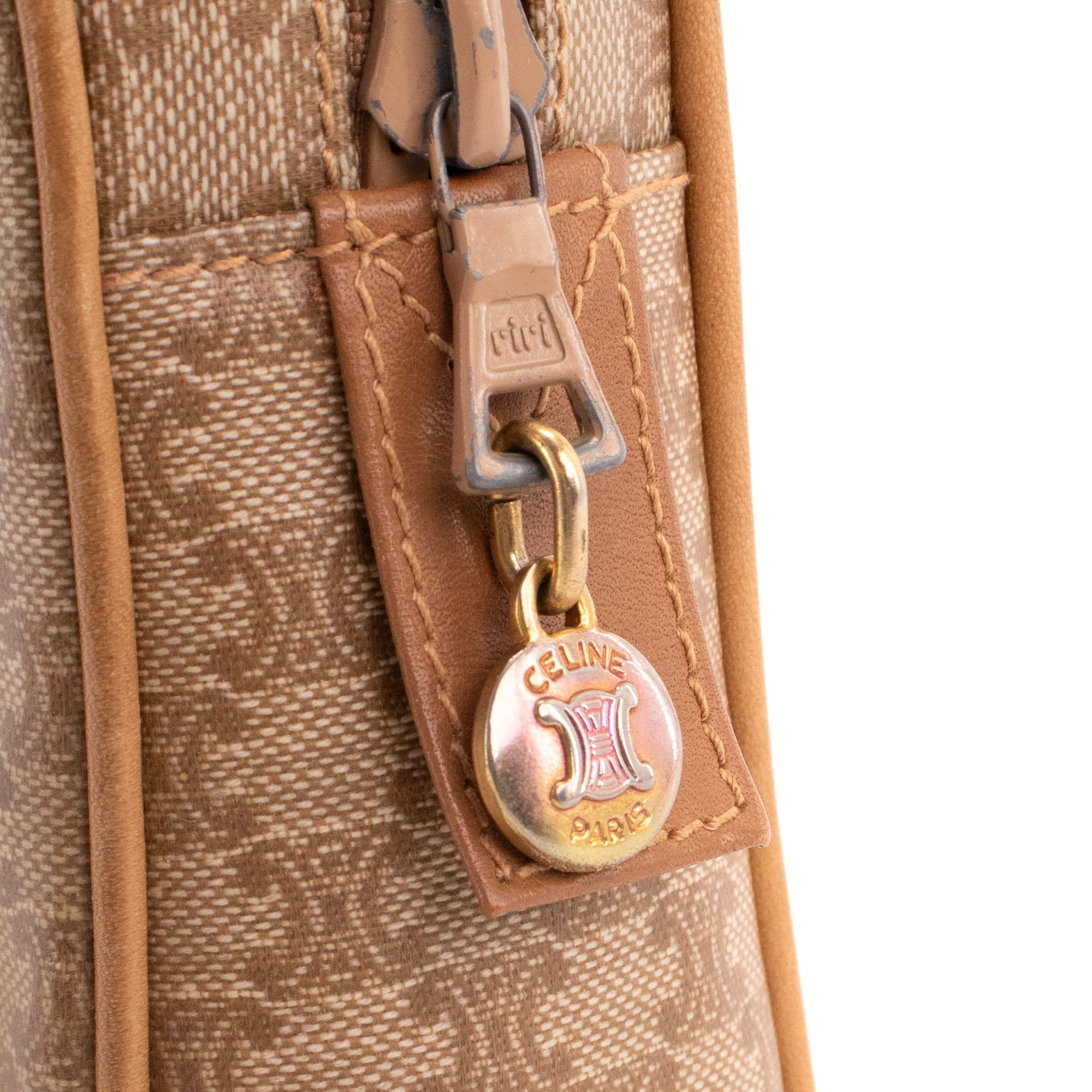 CELINE - Pochette Celine en toile monogrammée beige vintage