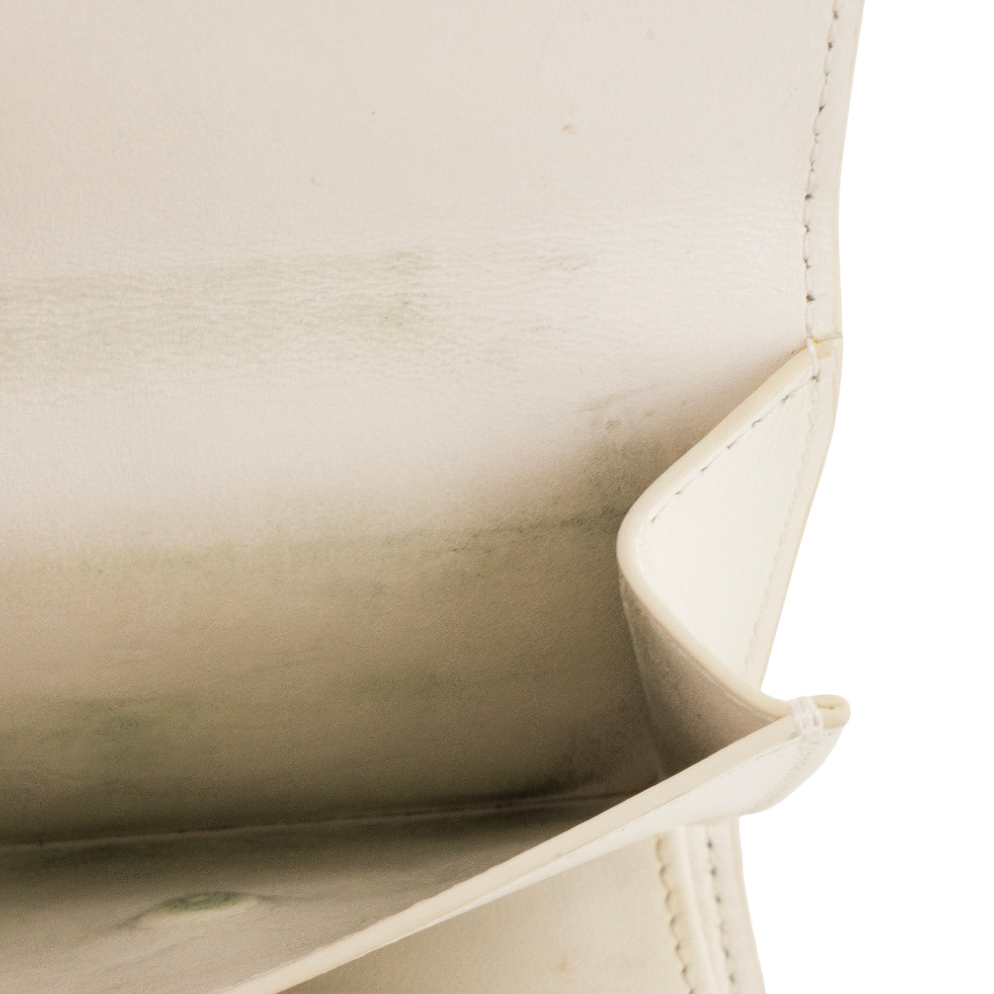 CELINE - Portefeuille Triomphe PM Celine en cuir lisse blanc écru