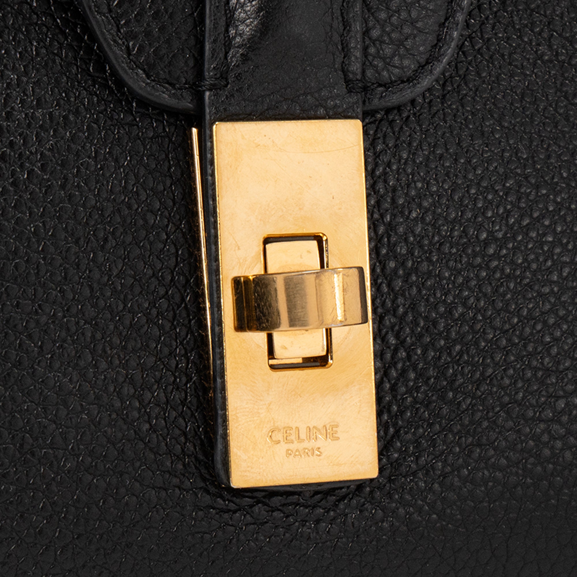 CELINE - Sac à bandoulière 16 Soft Teen Celine en cuir grainé noir
