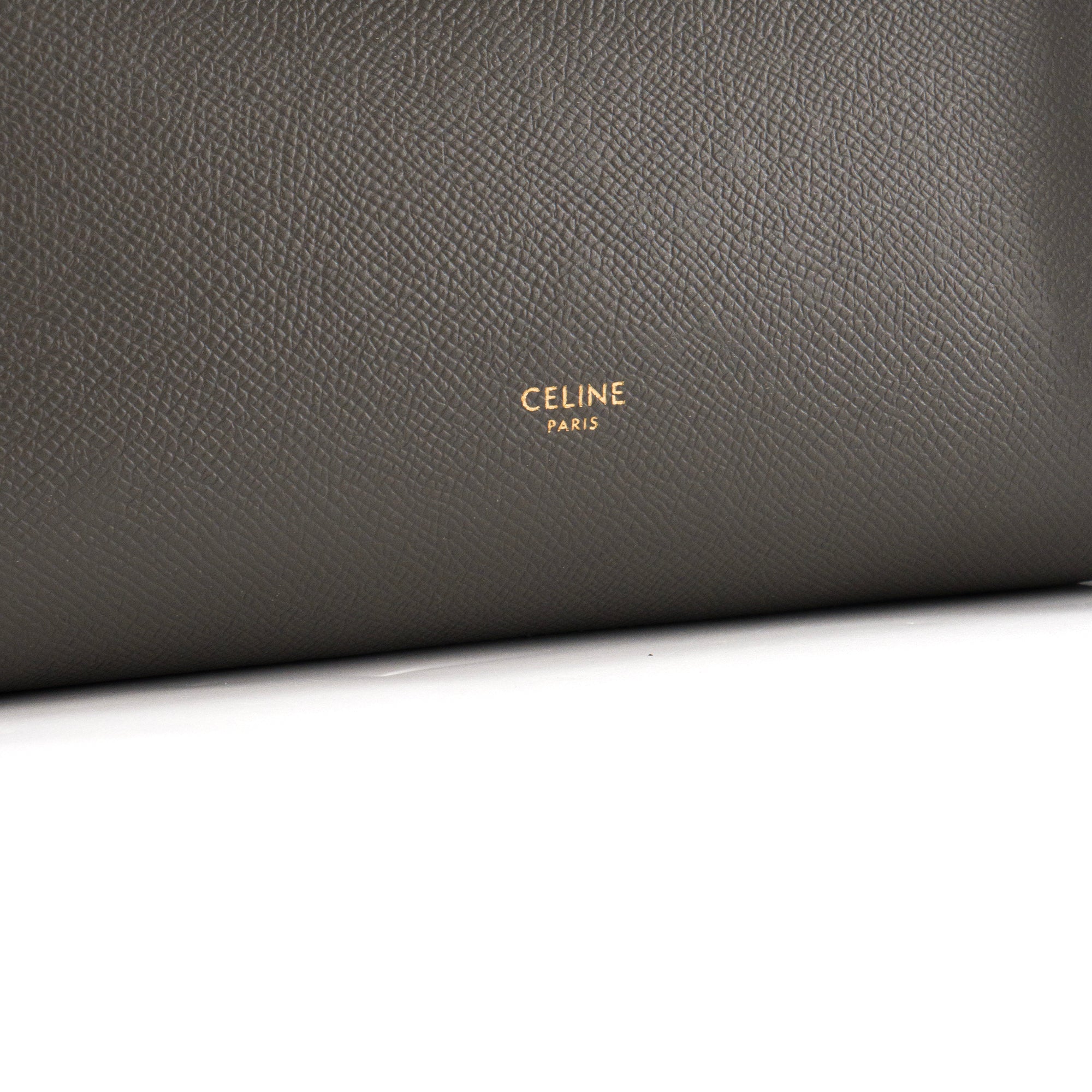 CELINE - Sac à bandoulière Belt Micro Celine en cuir grainé gris