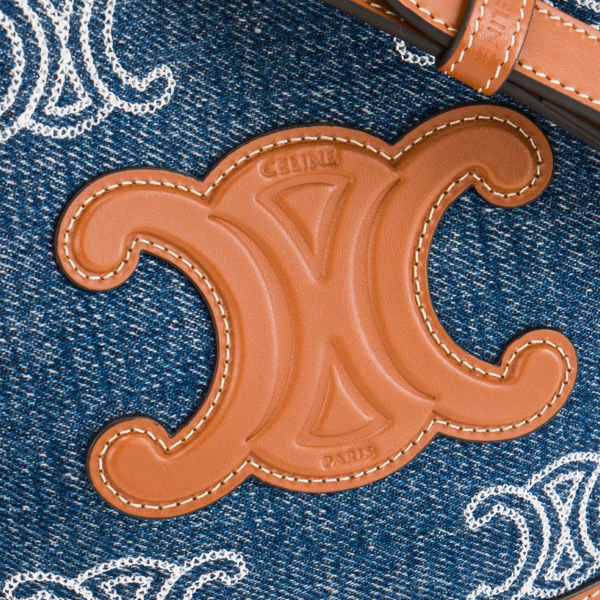 CELINE - Sac à bandoulière Bucket Celine en denim bleu et marron