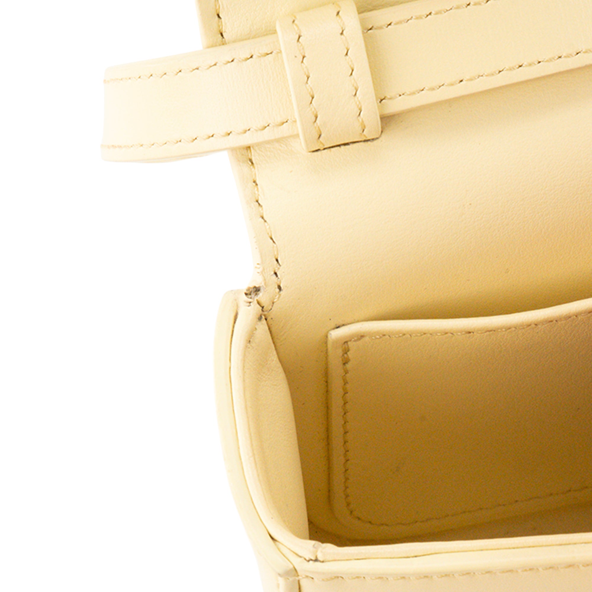 CELINE - Sac à bandoulière Claude Triomphe mini Celine en cuir lisse jaune
