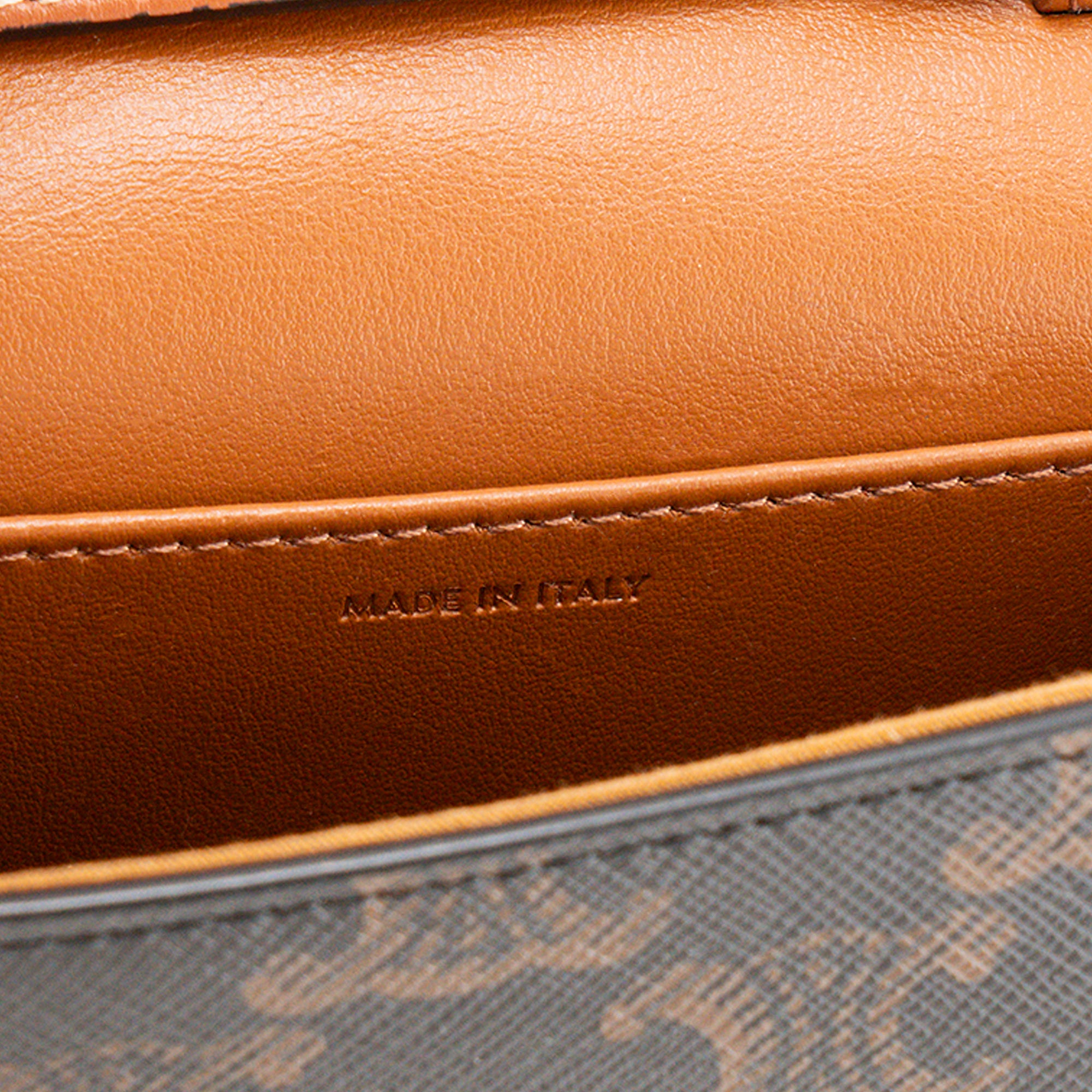 CELINE - Sac à bandoulière Claude Triomphe mini Celine en toile enduite monogrammée triomphe
