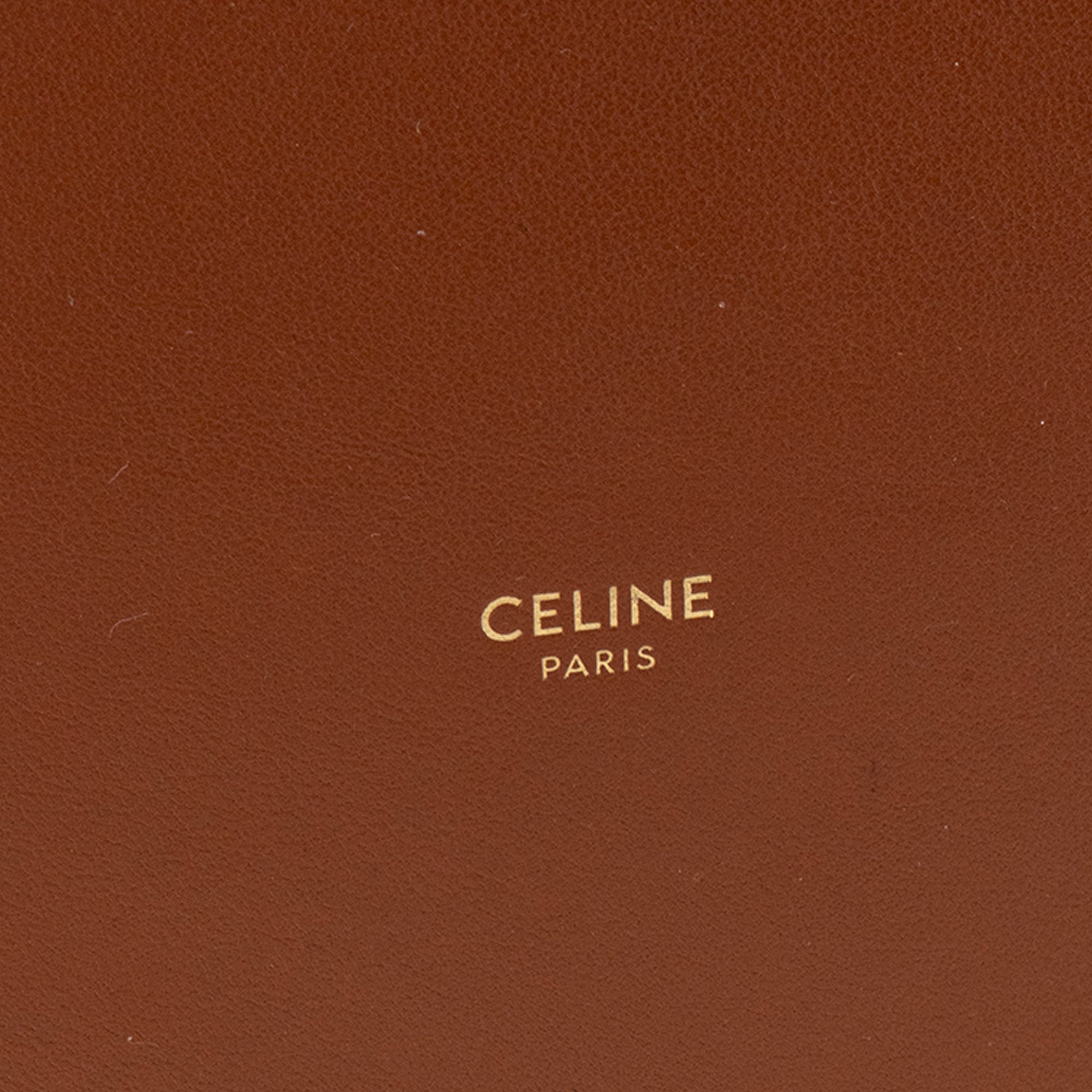 CELINE - Sac à bandoulière Seau 16 Celine en cuir lisse marron