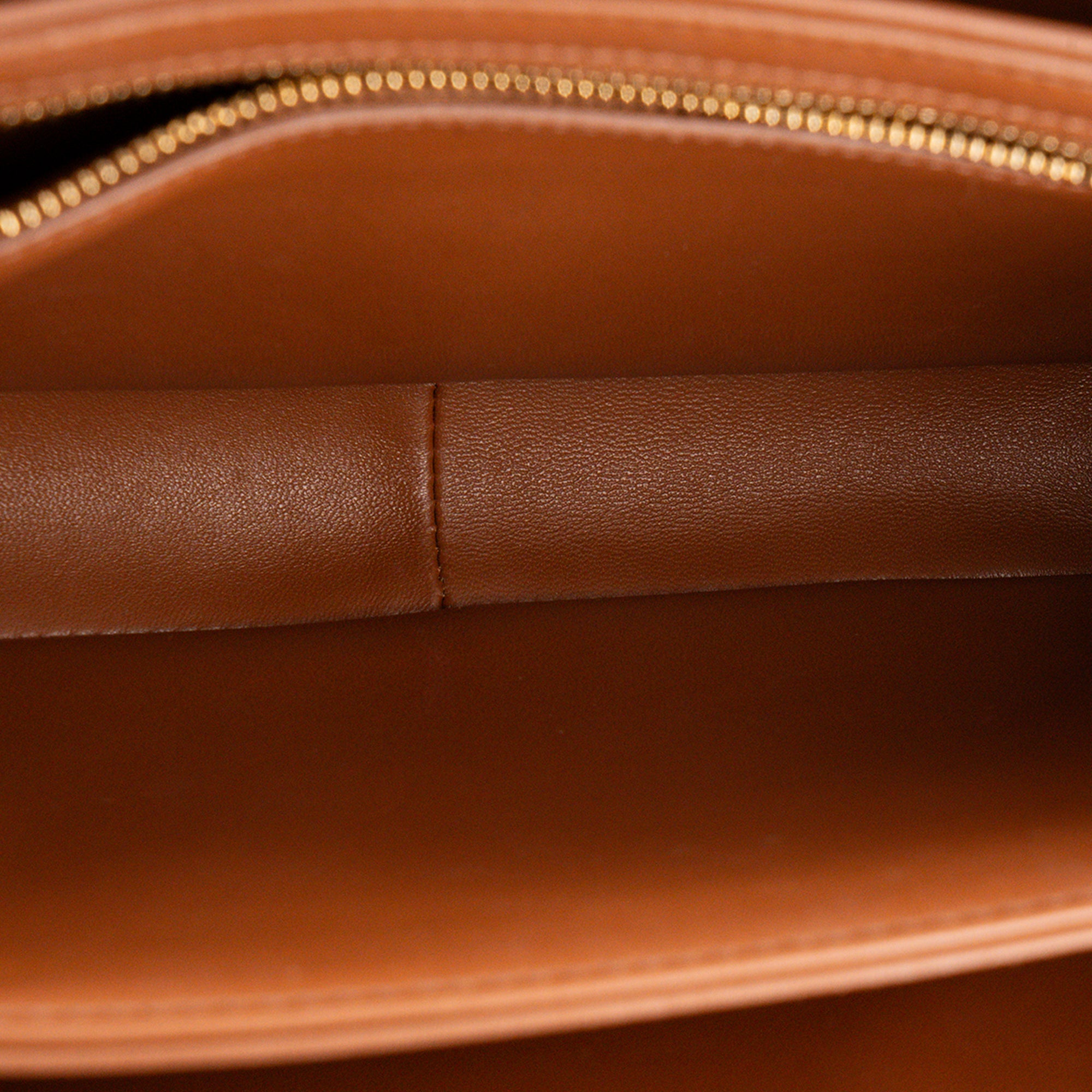 CELINE - Sac à bandoulière Triomphe Celine en toile enduite triomphe marron et cuir tan