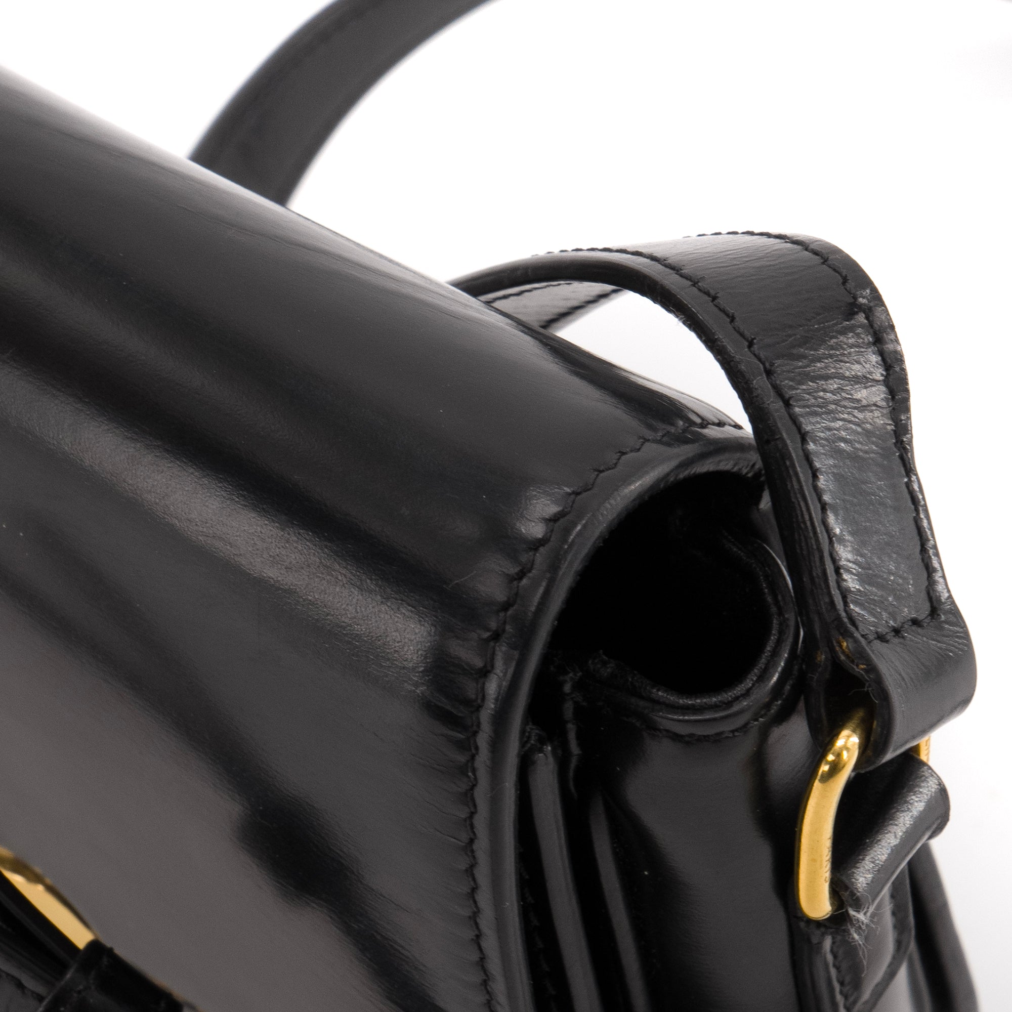 CELINE - Sac à bandoulière Triomphe teen Celine en cuir box noir