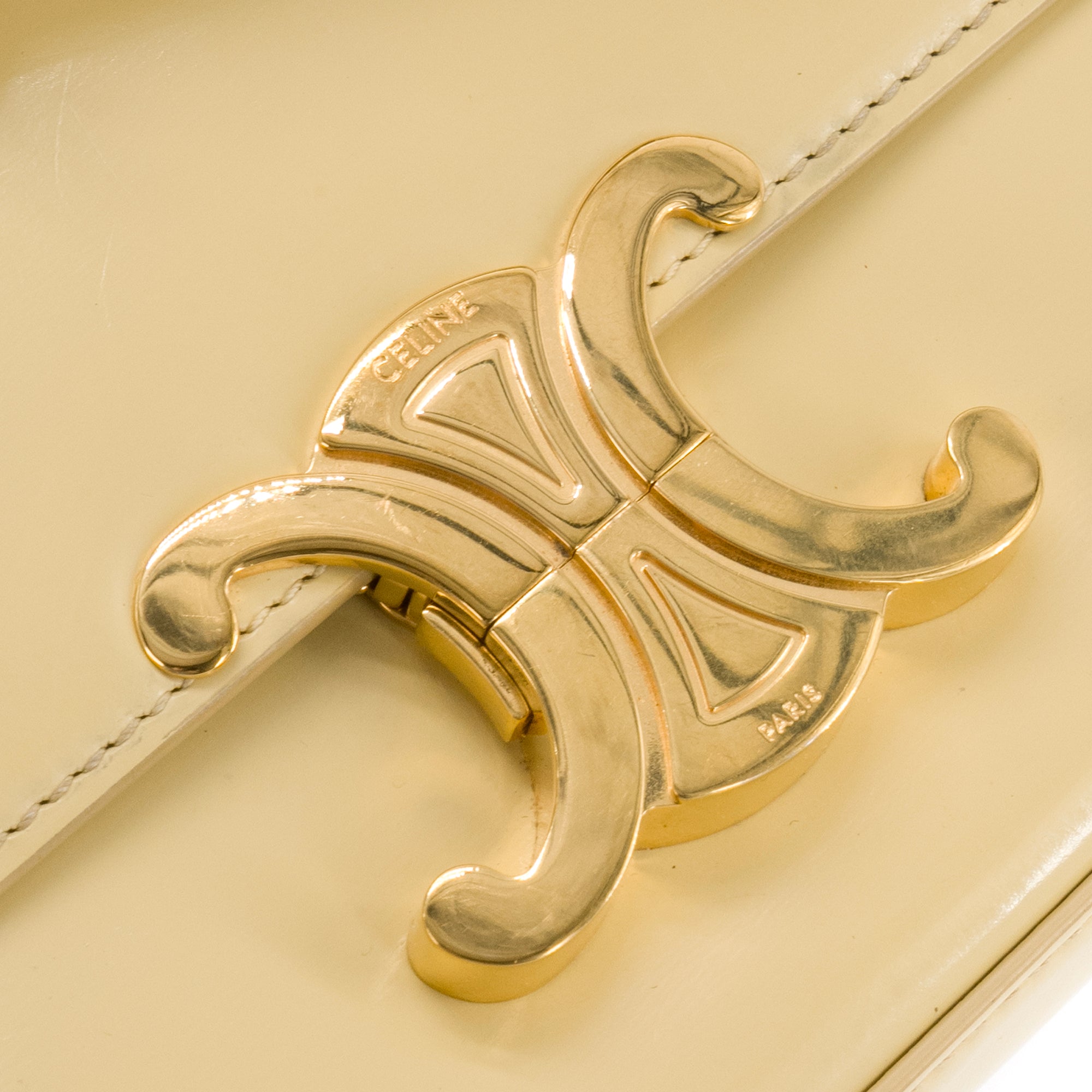 CELINE - Sac à épaule Claude Celine en cuir box jaune