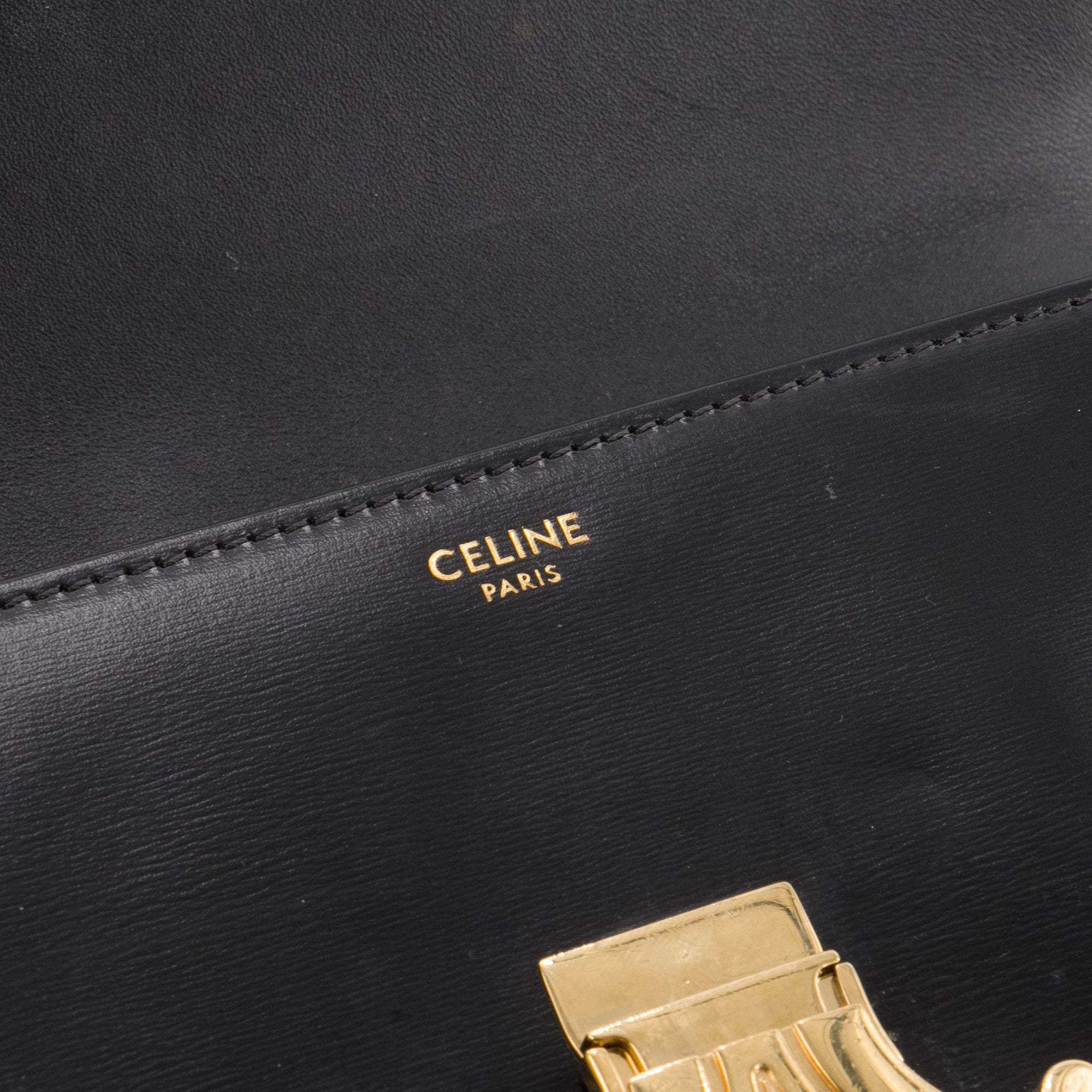 CELINE - Sac à épaule Claude Celine en cuir lisse noir