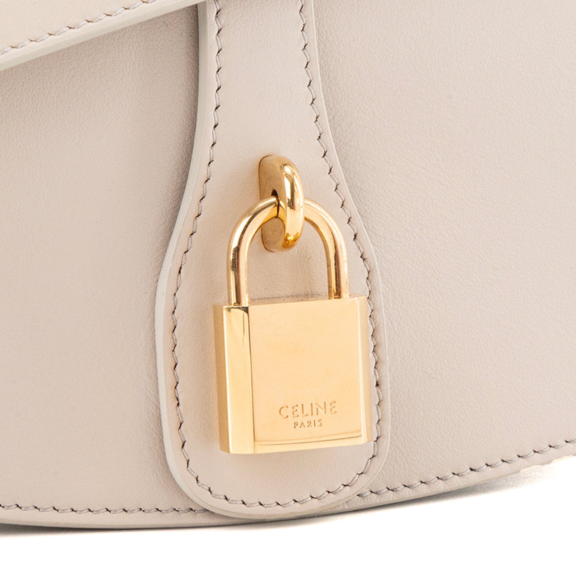 CELINE - Sac à épaule Tabou Celine en cuir lisse beige