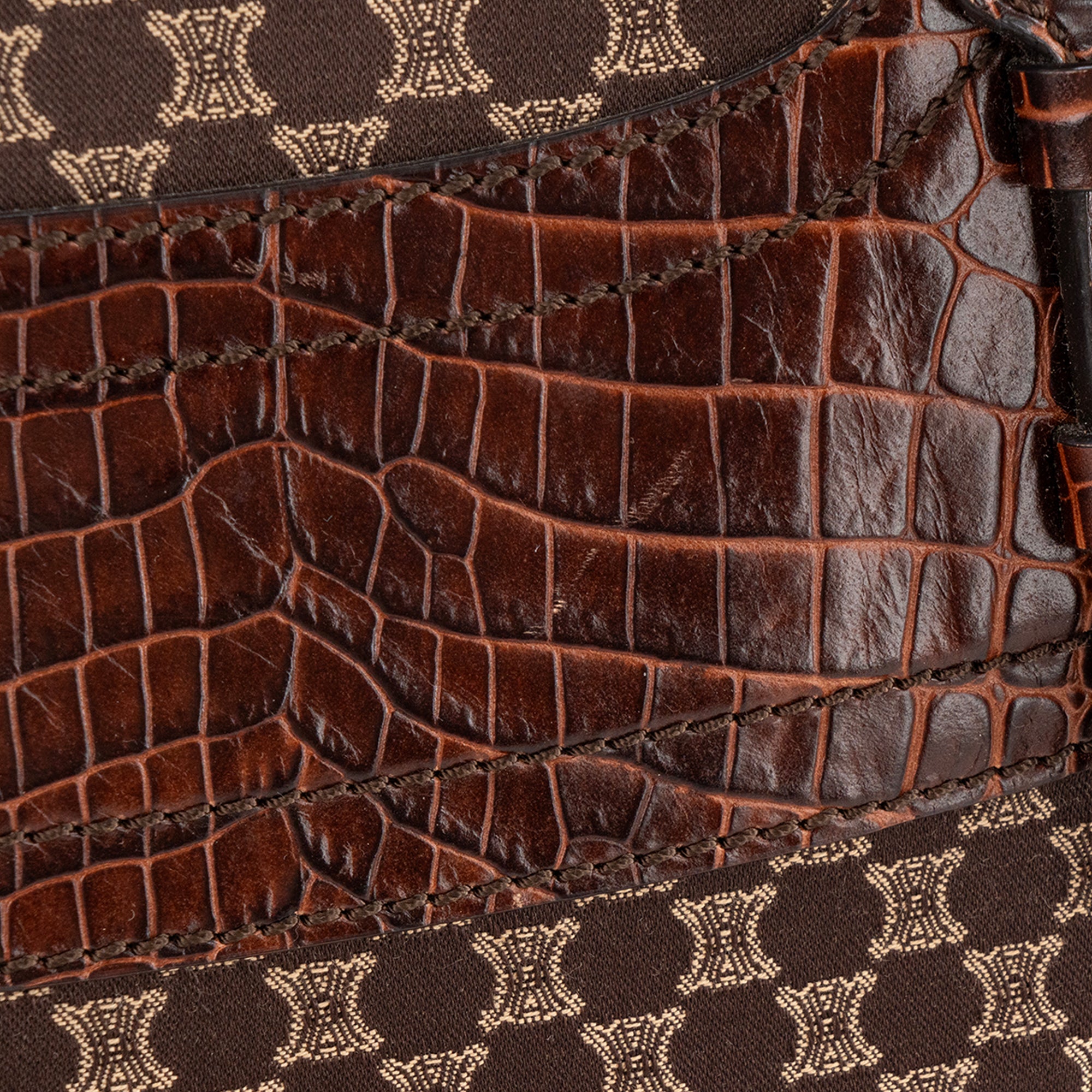 CELINE - Sac à main Boogie Celine en toile triomphe et cuir embossé marron vintage