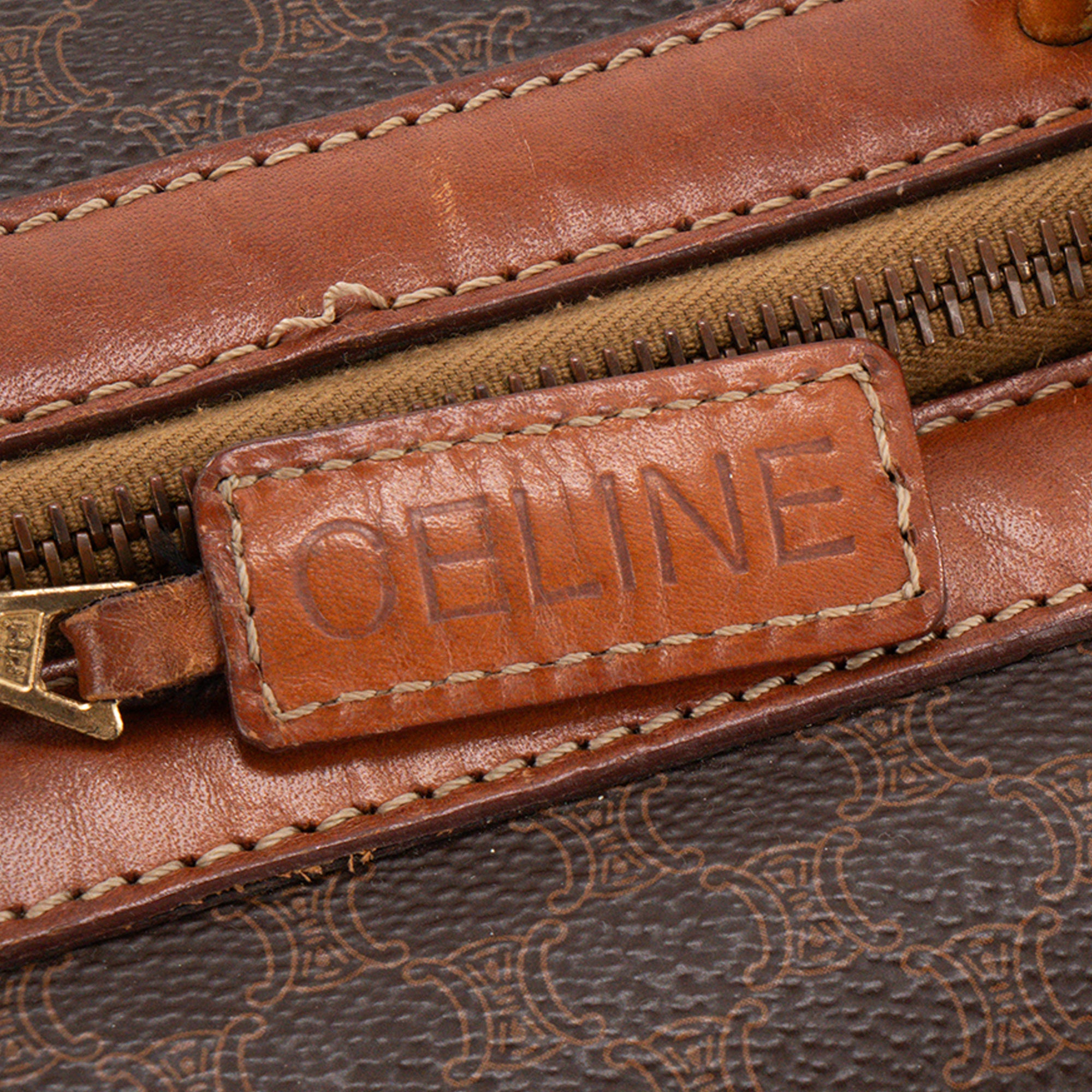 CELINE - Sac à main Boston 35 Celine en toile enduite macadam vintage