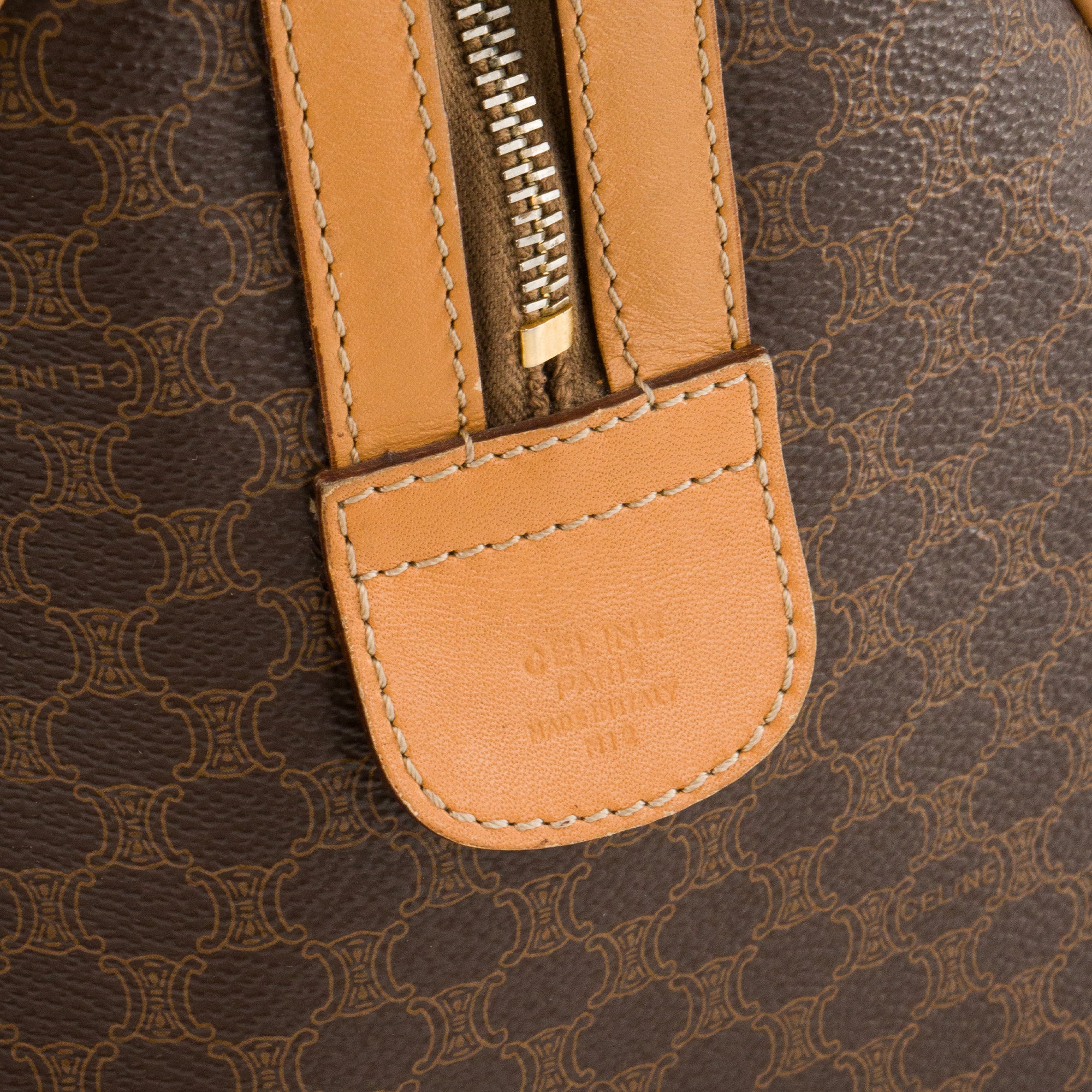 CELINE - Sac à main Boston Macadam Celine en toile monogrammée marron vintage